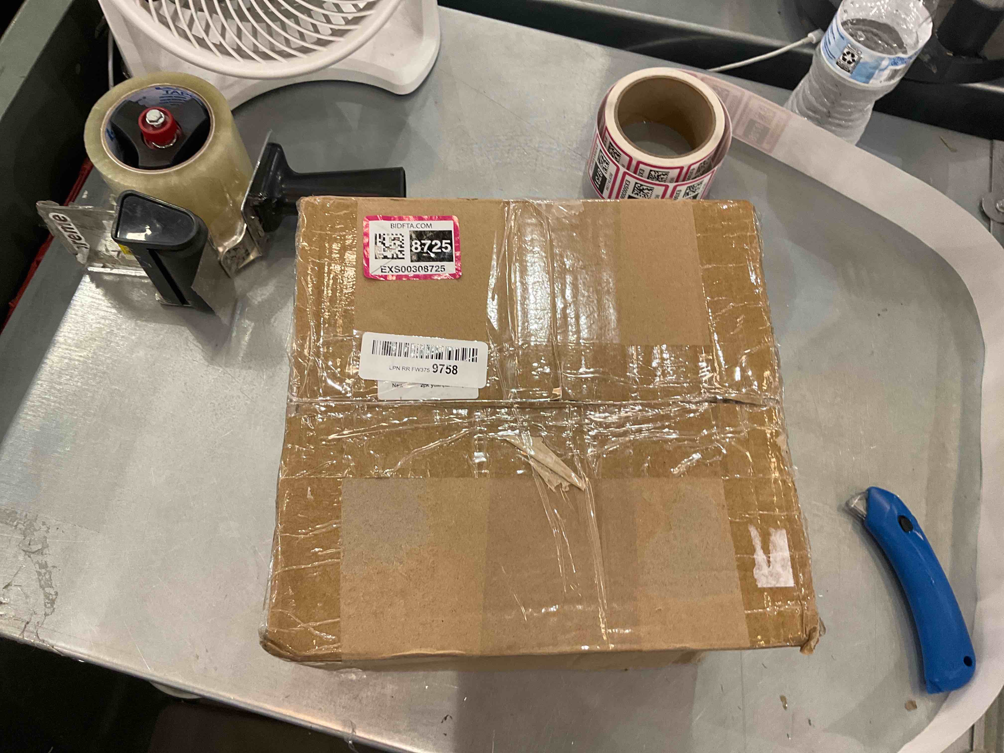 https://s3.amazonaws.com/lotting-images-prod/bidfta/EXS00308725_1688134151807.jpeg
