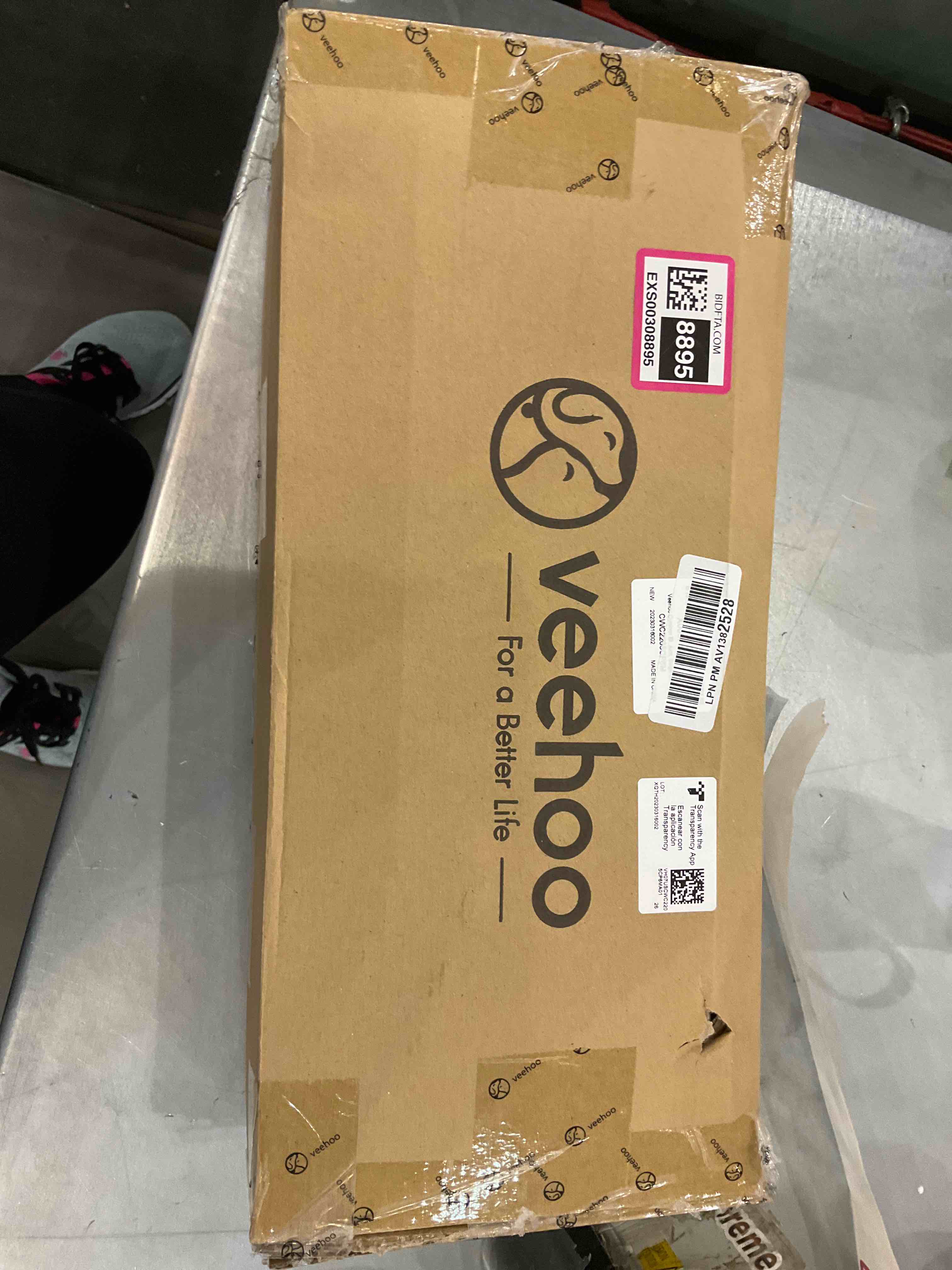 Veehoo Outdoor Elevated Dog Bed, Cooling Raised Dog Cots Beds with No-Slip Feet, Durable Pet Bed for Large Medium Dogs, Washable & Chew Proof Mesh Fabric Cots for Indoor Outdoor, Medium, Beige Coffee