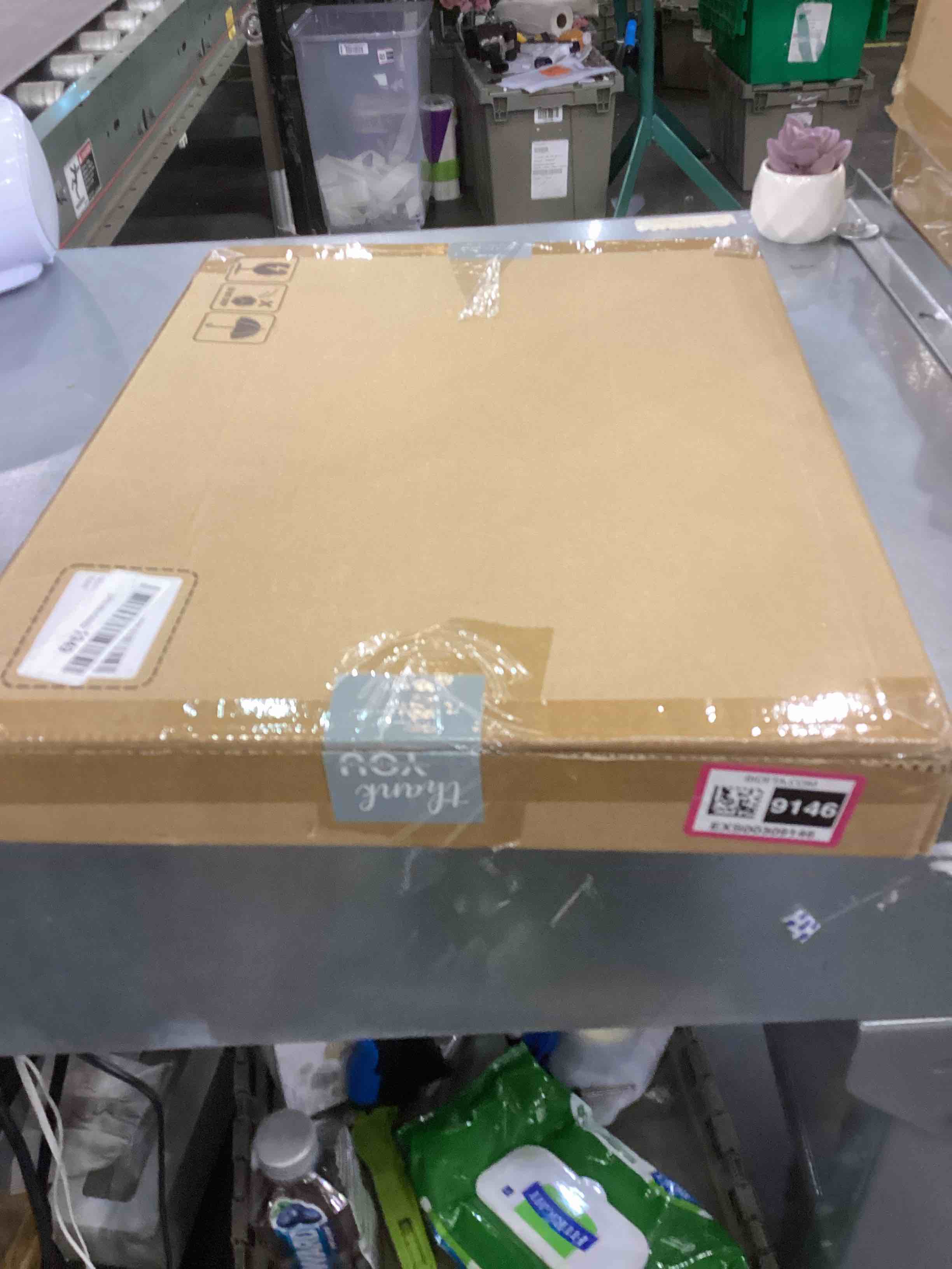 https://s3.amazonaws.com/lotting-images-prod/bidfta/EXS00309146_1690989602878.jpeg