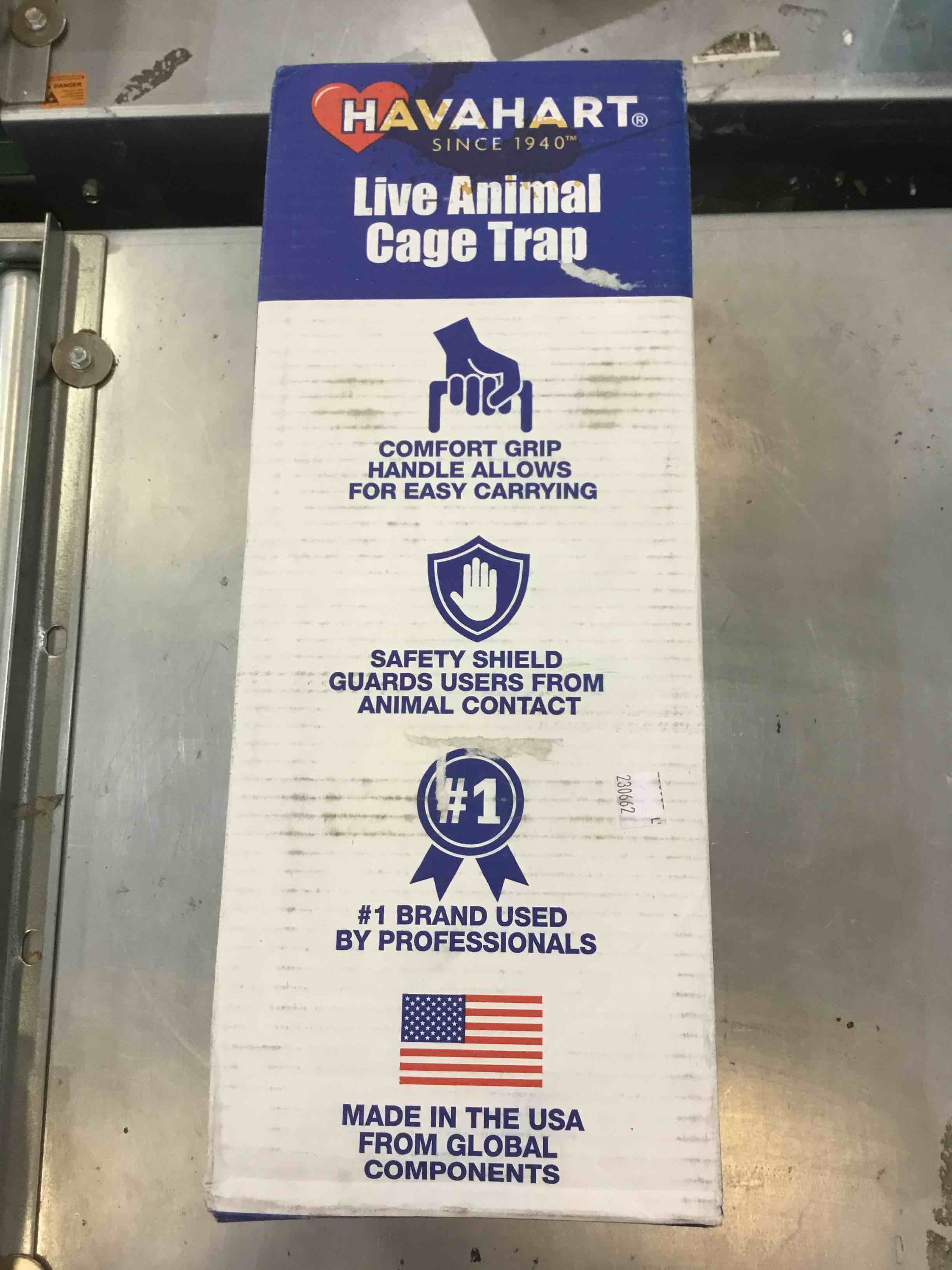 Havahart 1026 Small 1-Door Humane Live Catch and Release Animal Trap for Squirrels, Weasels, Chipmunks, and Small Animals