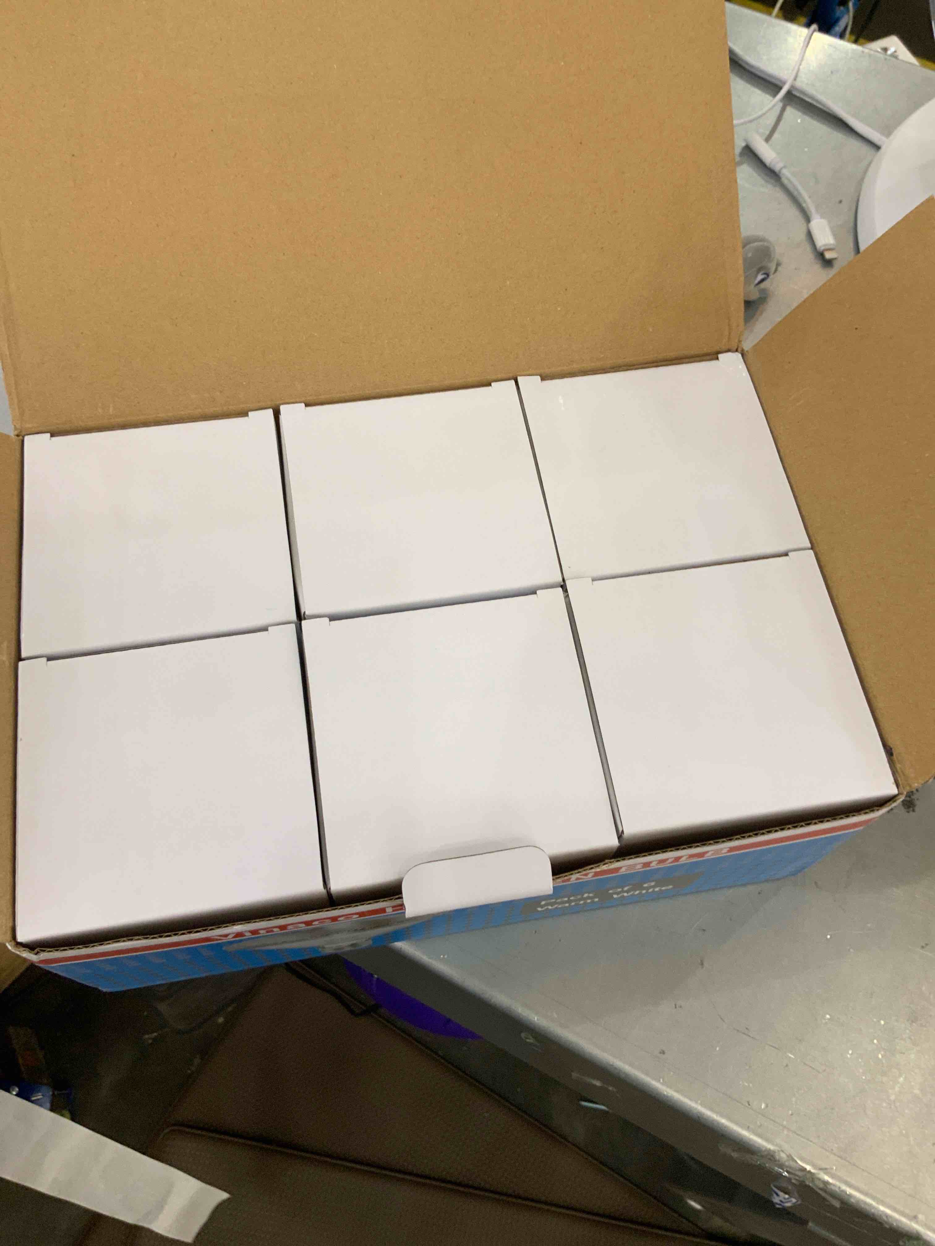 https://s3.amazonaws.com/lotting-images-prod/bidfta/EXS00310851_1687964776519.jpeg