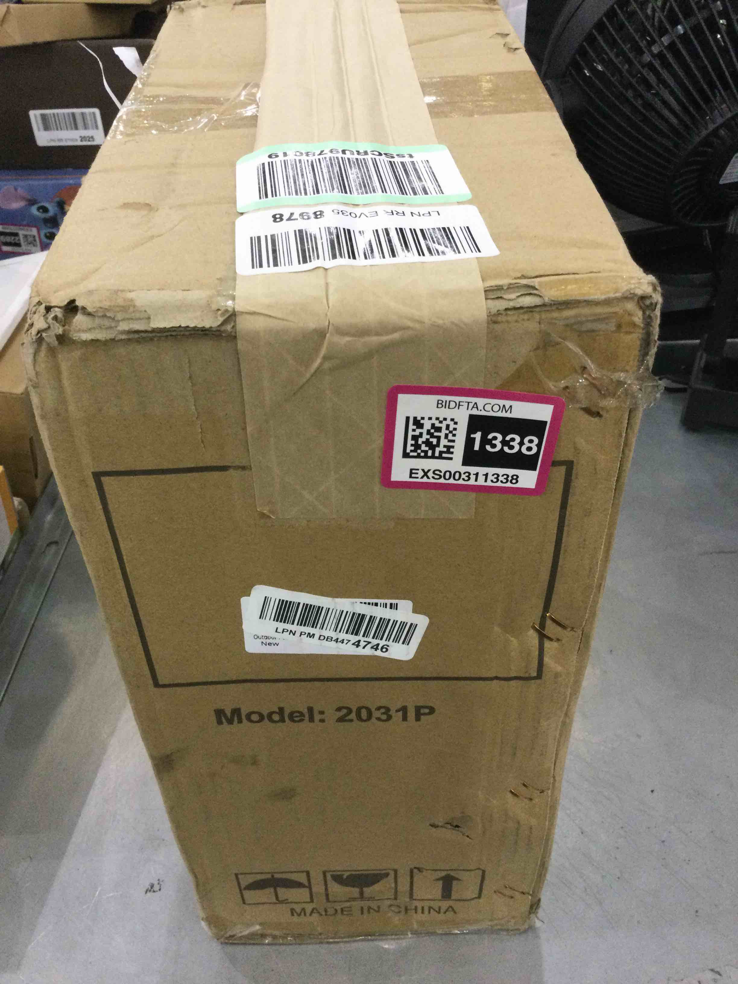 https://s3.amazonaws.com/lotting-images-prod/bidfta/EXS00311338_1688050396699.jpeg