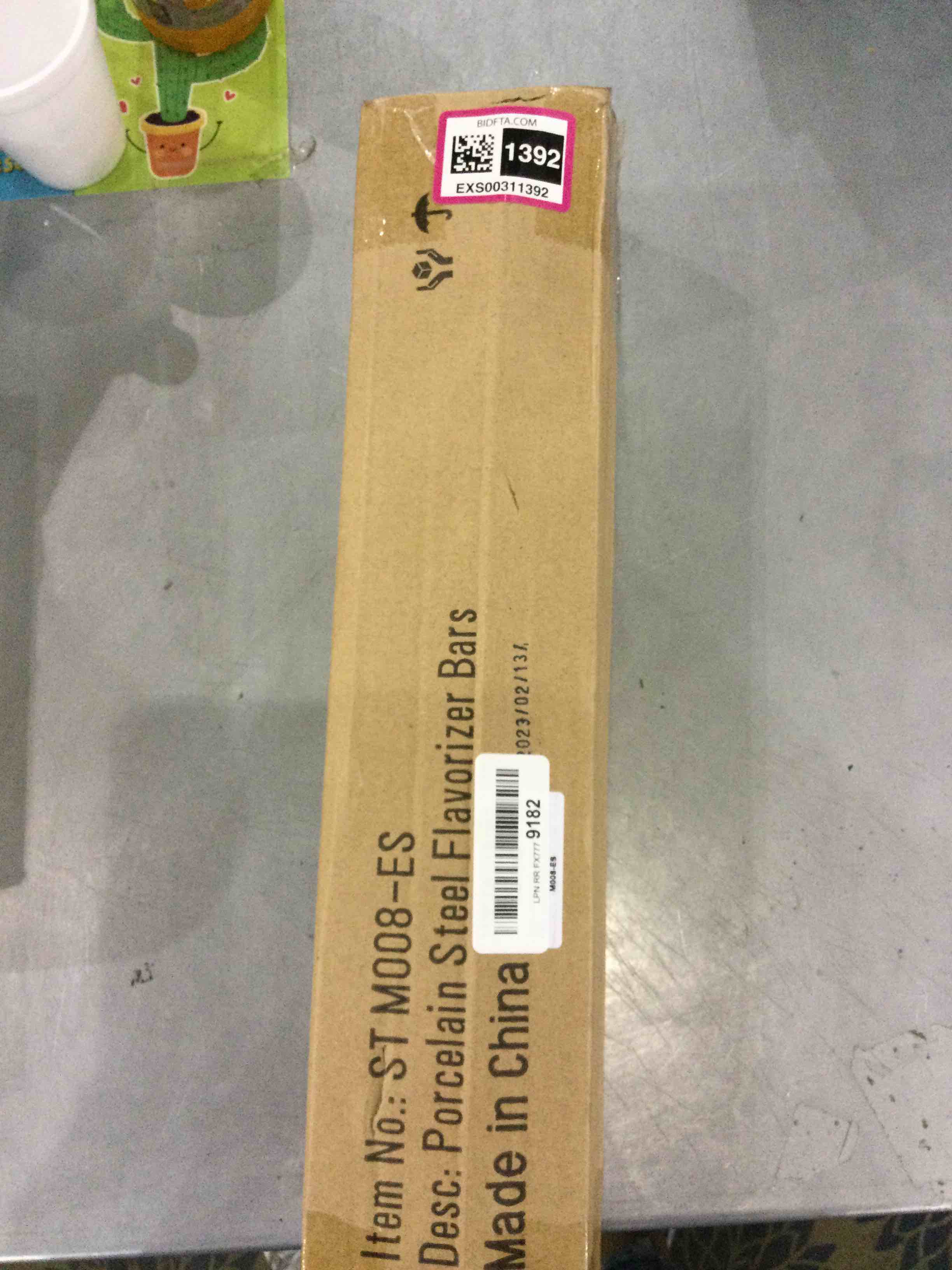 https://s3.amazonaws.com/lotting-images-prod/bidfta/EXS00311392_1688064317897.jpeg