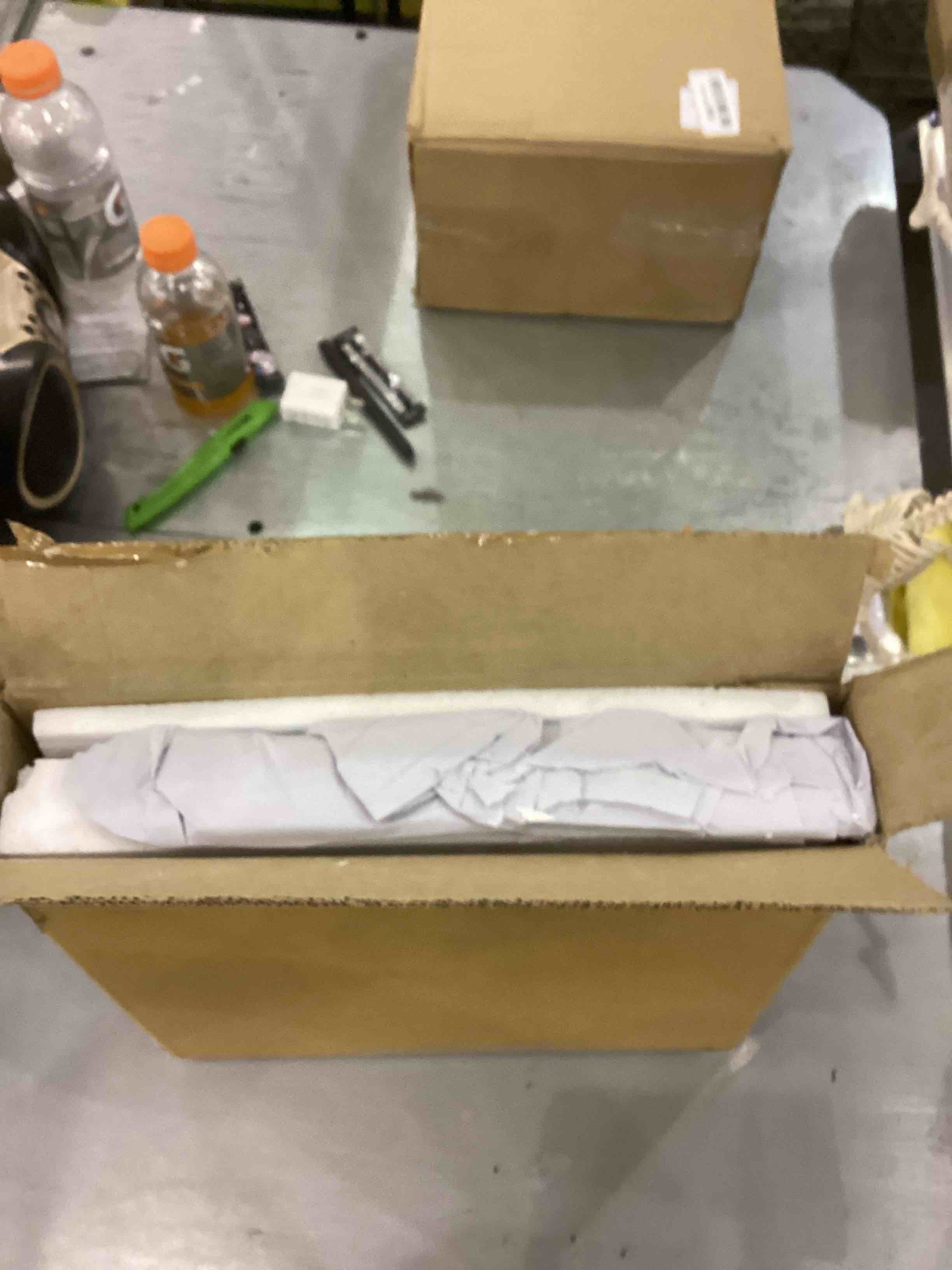 https://s3.amazonaws.com/lotting-images-prod/bidfta/EXS00311558_1688123663255.jpeg