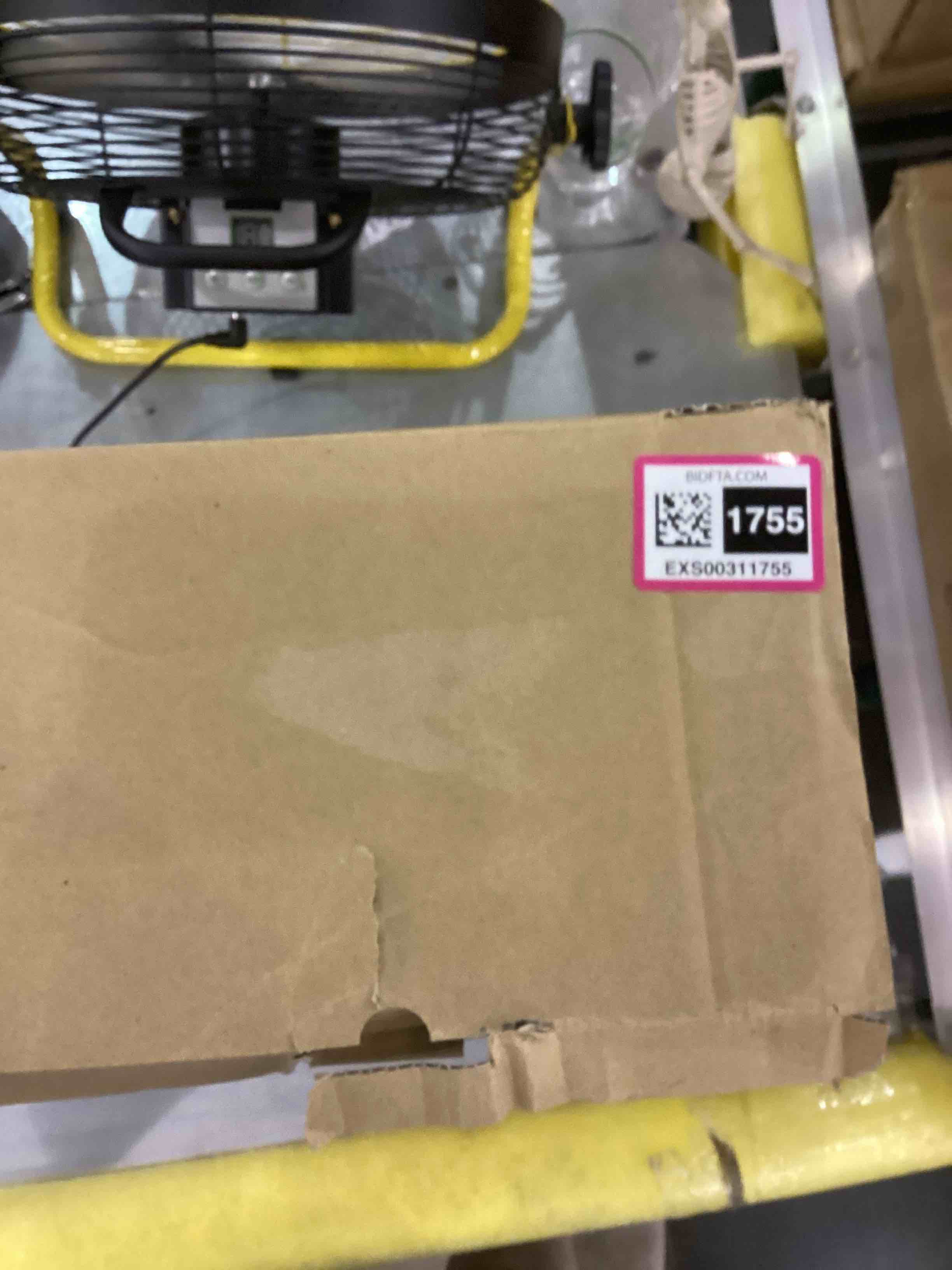 https://s3.amazonaws.com/lotting-images-prod/bidfta/EXS00311755_1688560845581.jpeg