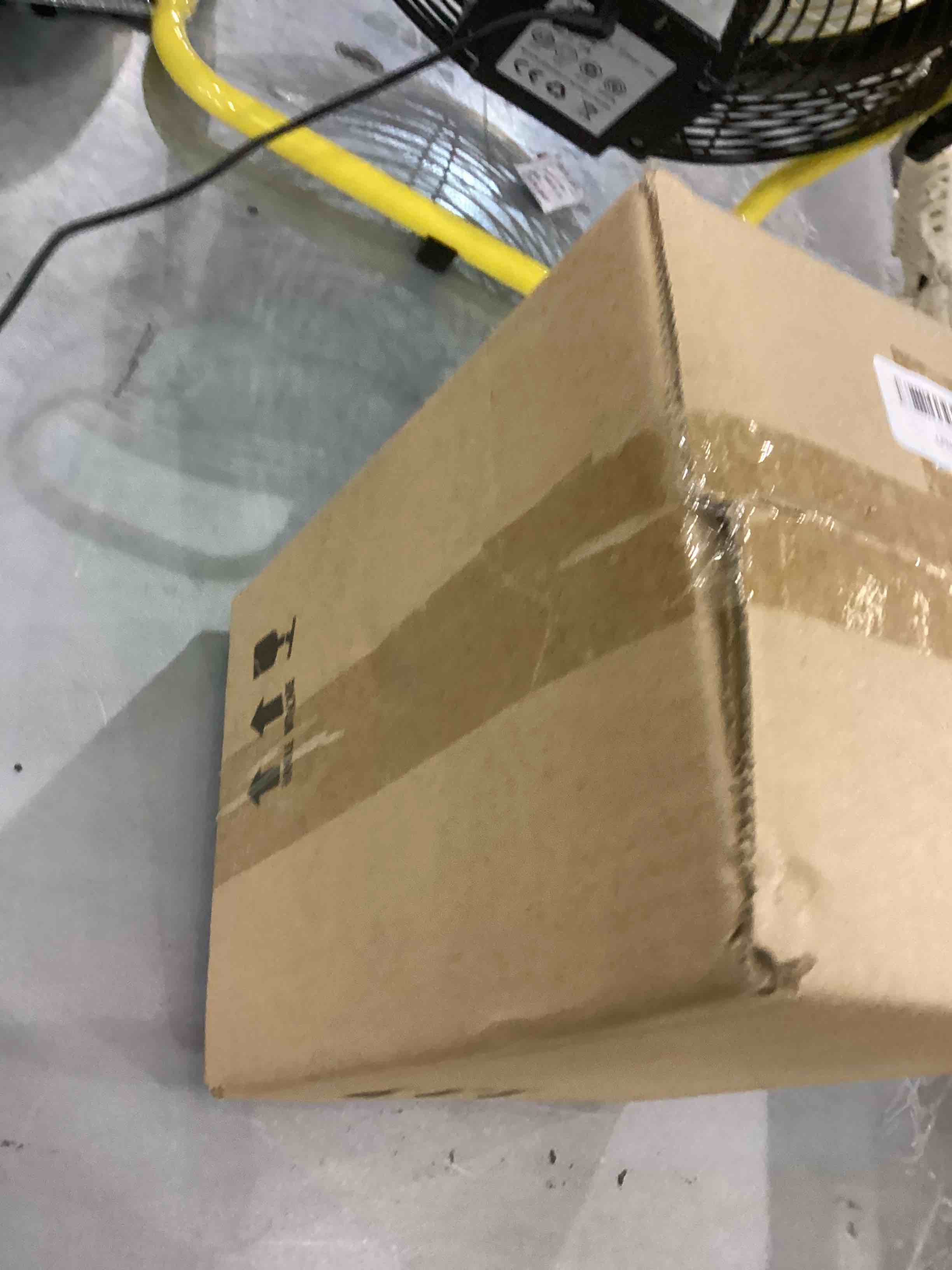 https://s3.amazonaws.com/lotting-images-prod/bidfta/EXS00311772_1688563376230.jpeg