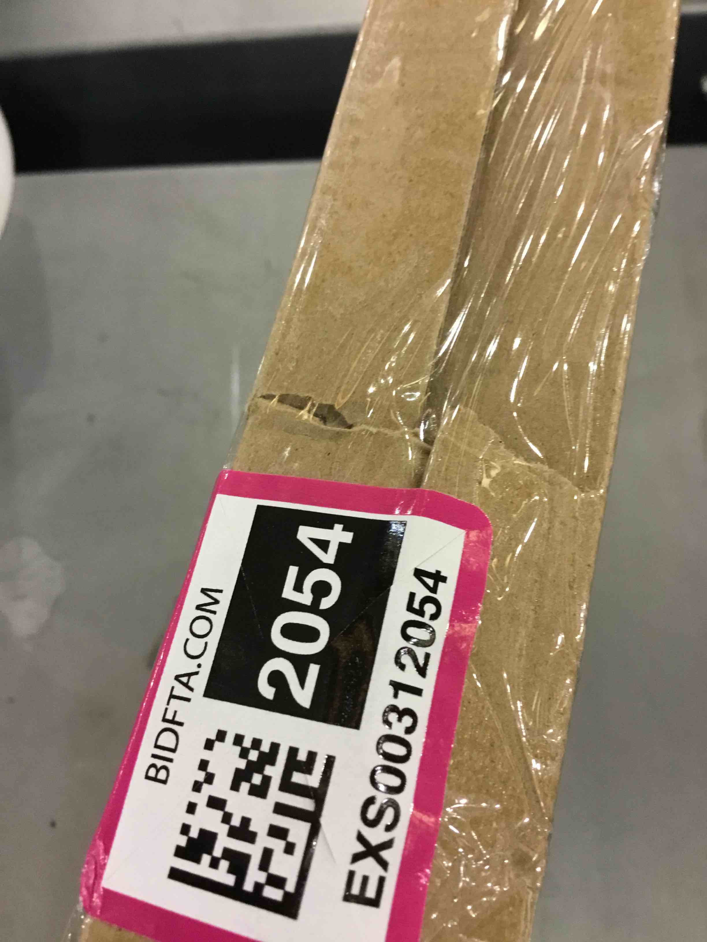 https://s3.amazonaws.com/lotting-images-prod/bidfta/EXS00312054_1688041421666.jpeg