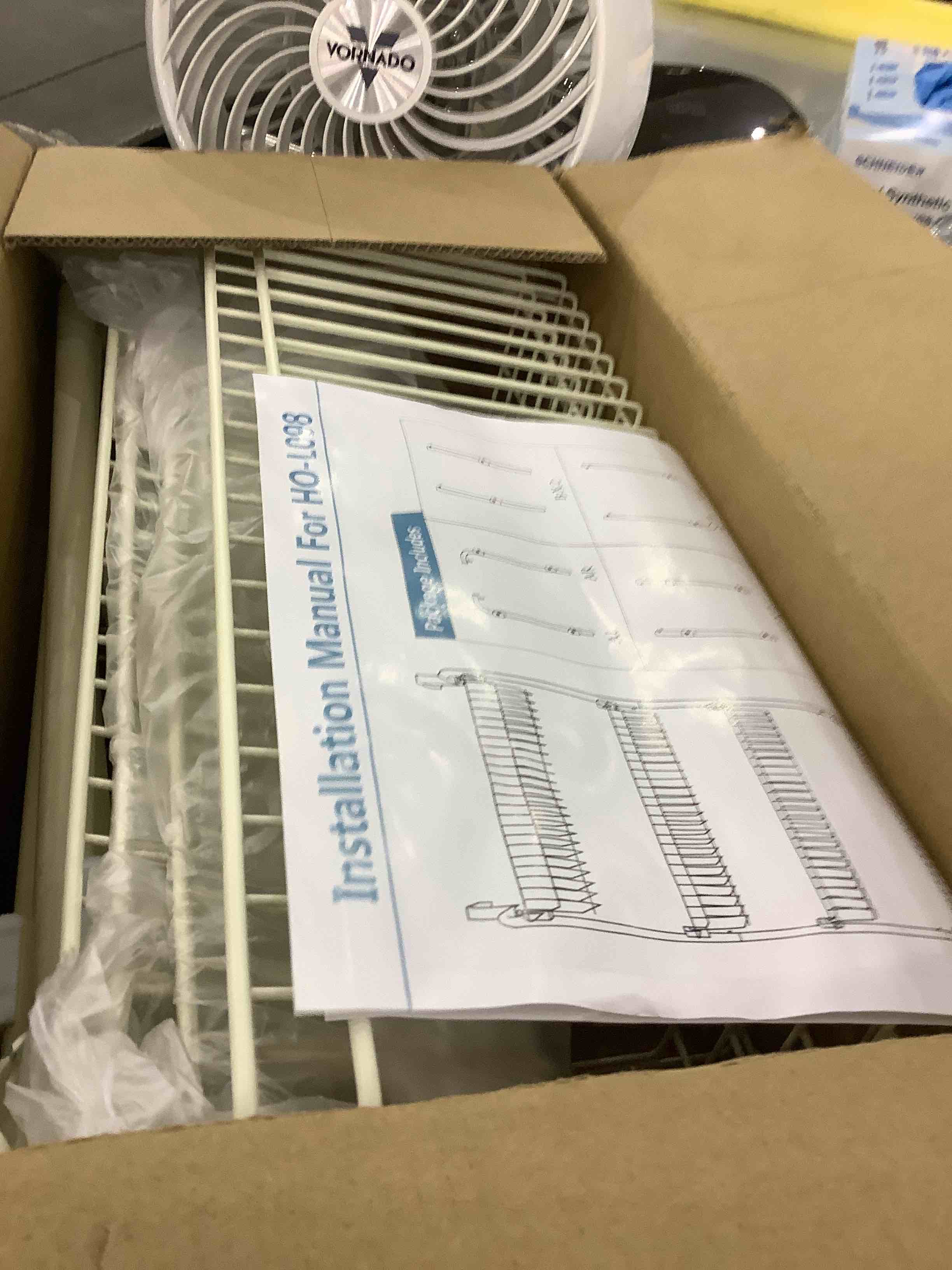 https://s3.amazonaws.com/lotting-images-prod/bidfta/EXS00312127_1688041832577.jpeg