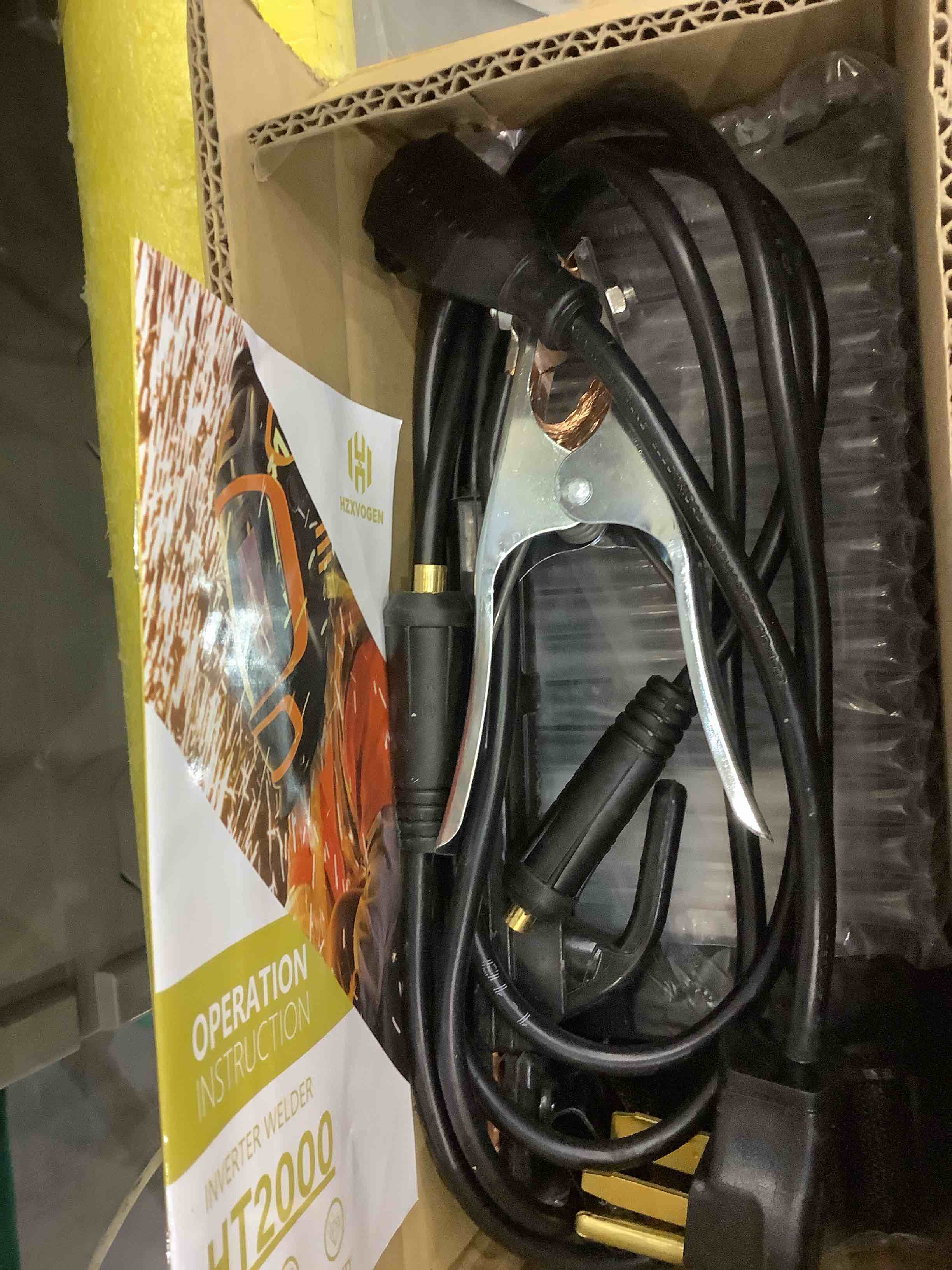 https://s3.amazonaws.com/lotting-images-prod/bidfta/EXS00312268_1688123606491.jpeg
