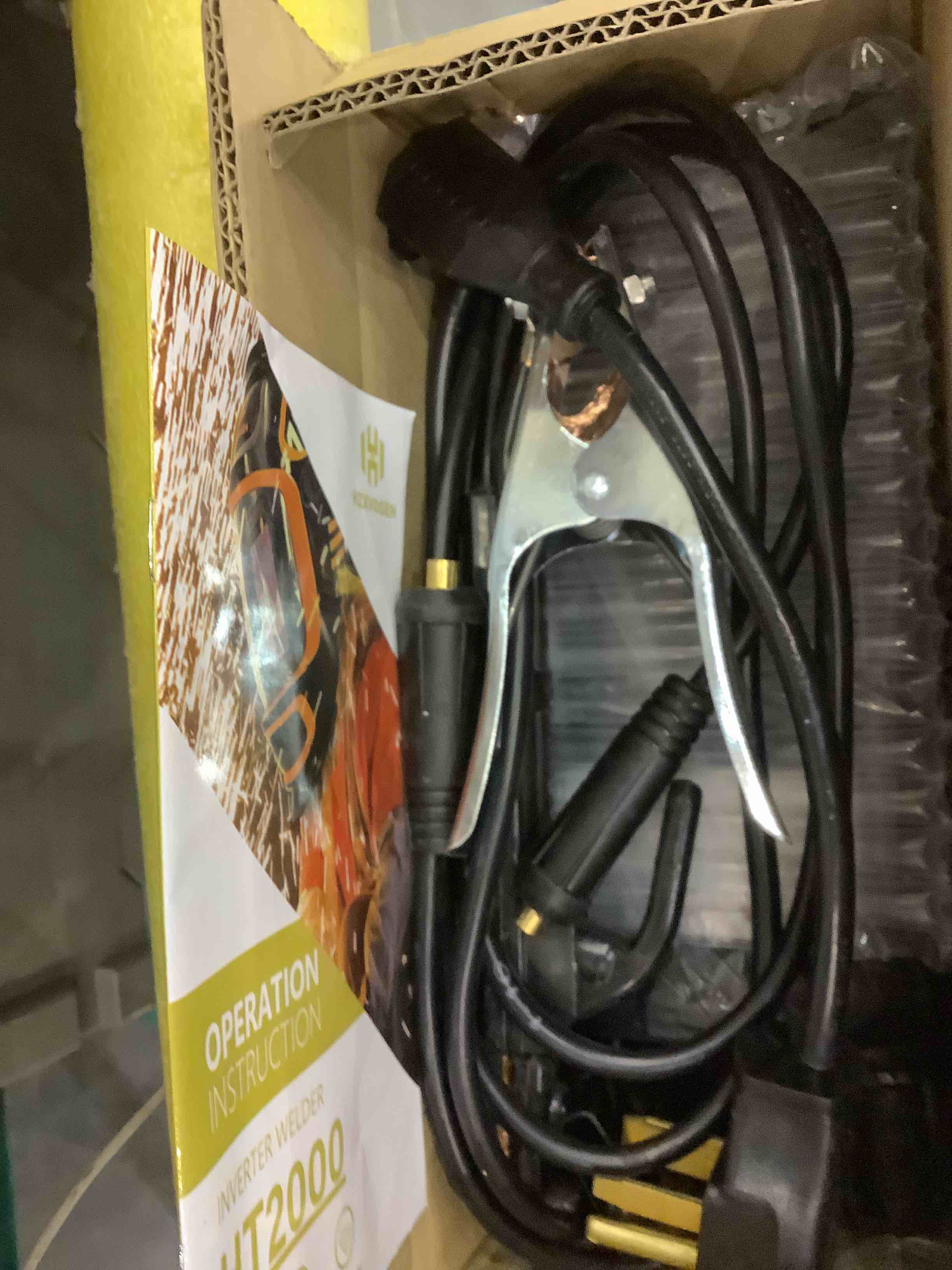 https://s3.amazonaws.com/lotting-images-prod/bidfta/EXS00312268_1688123607921.jpeg