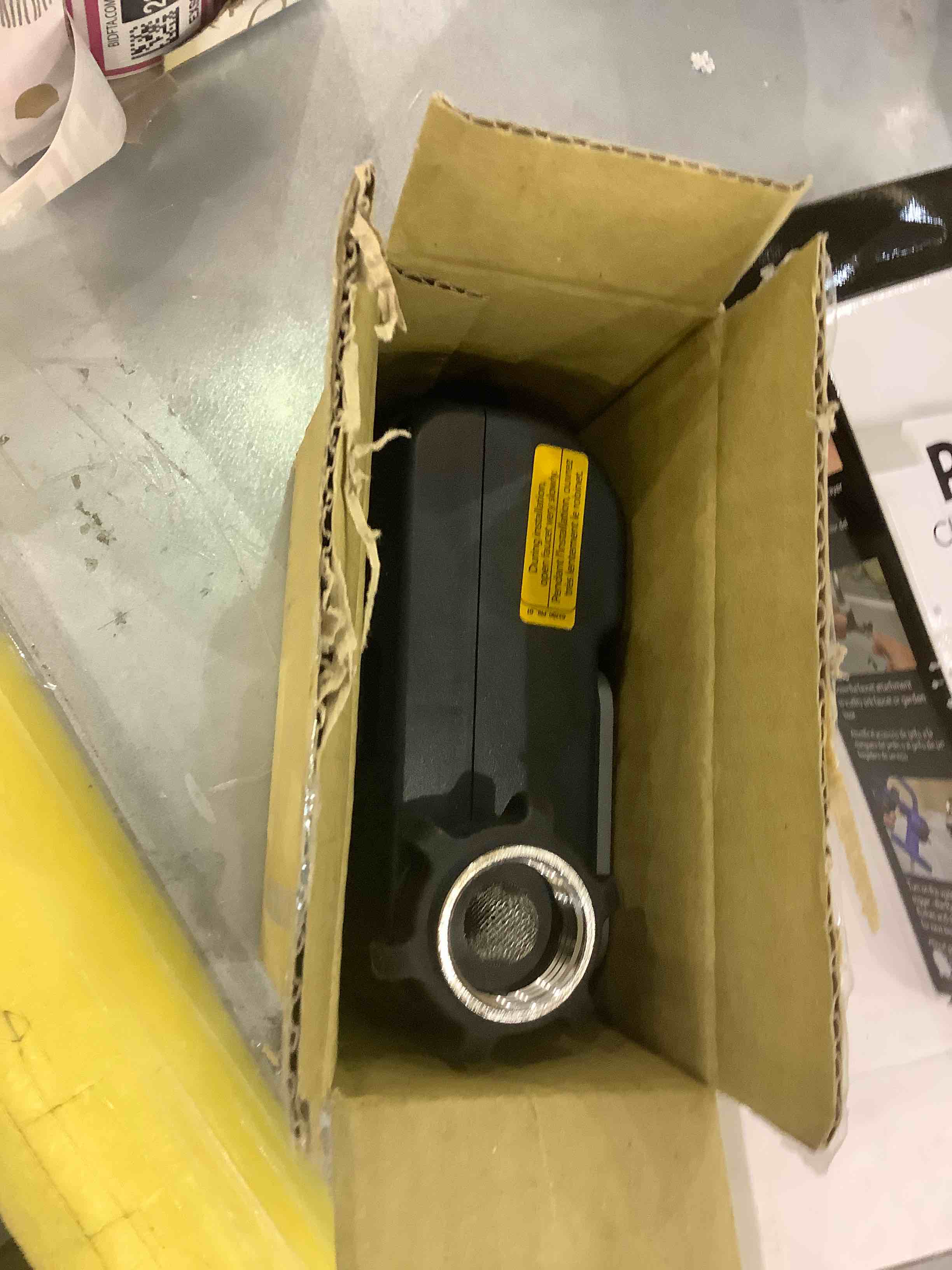 https://s3.amazonaws.com/lotting-images-prod/bidfta/EXS00312296_1688127305946.jpeg