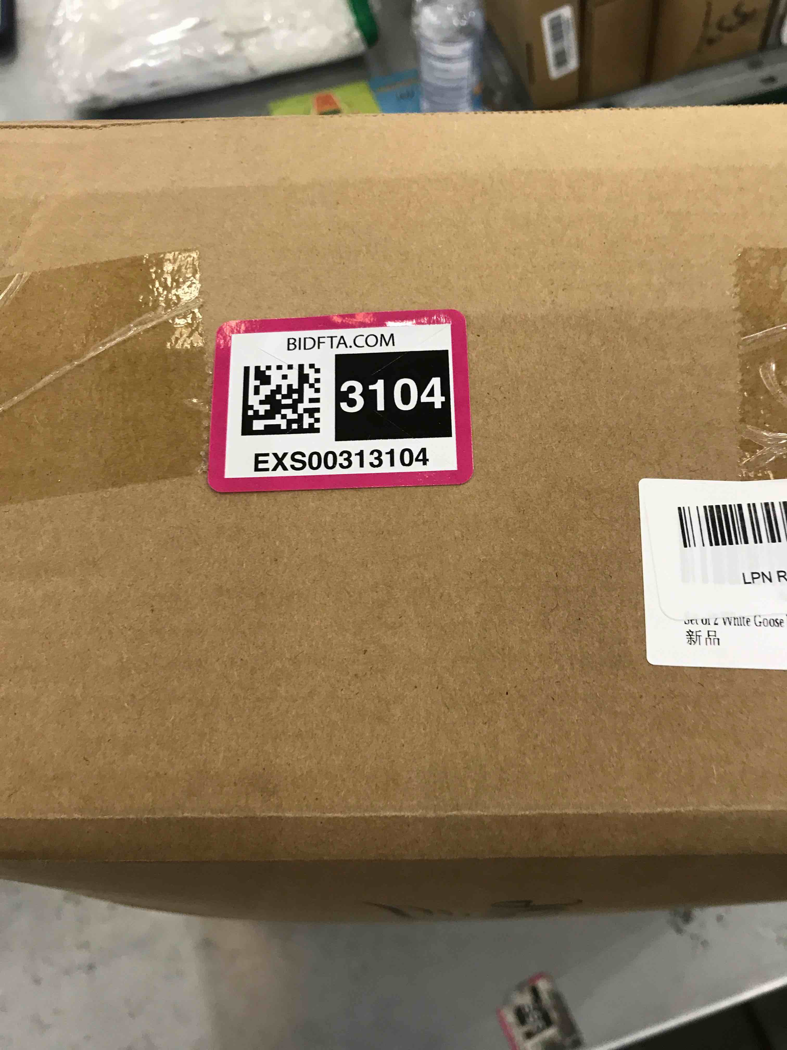 https://s3.amazonaws.com/lotting-images-prod/bidfta/EXS00313104_1688048972121.jpeg