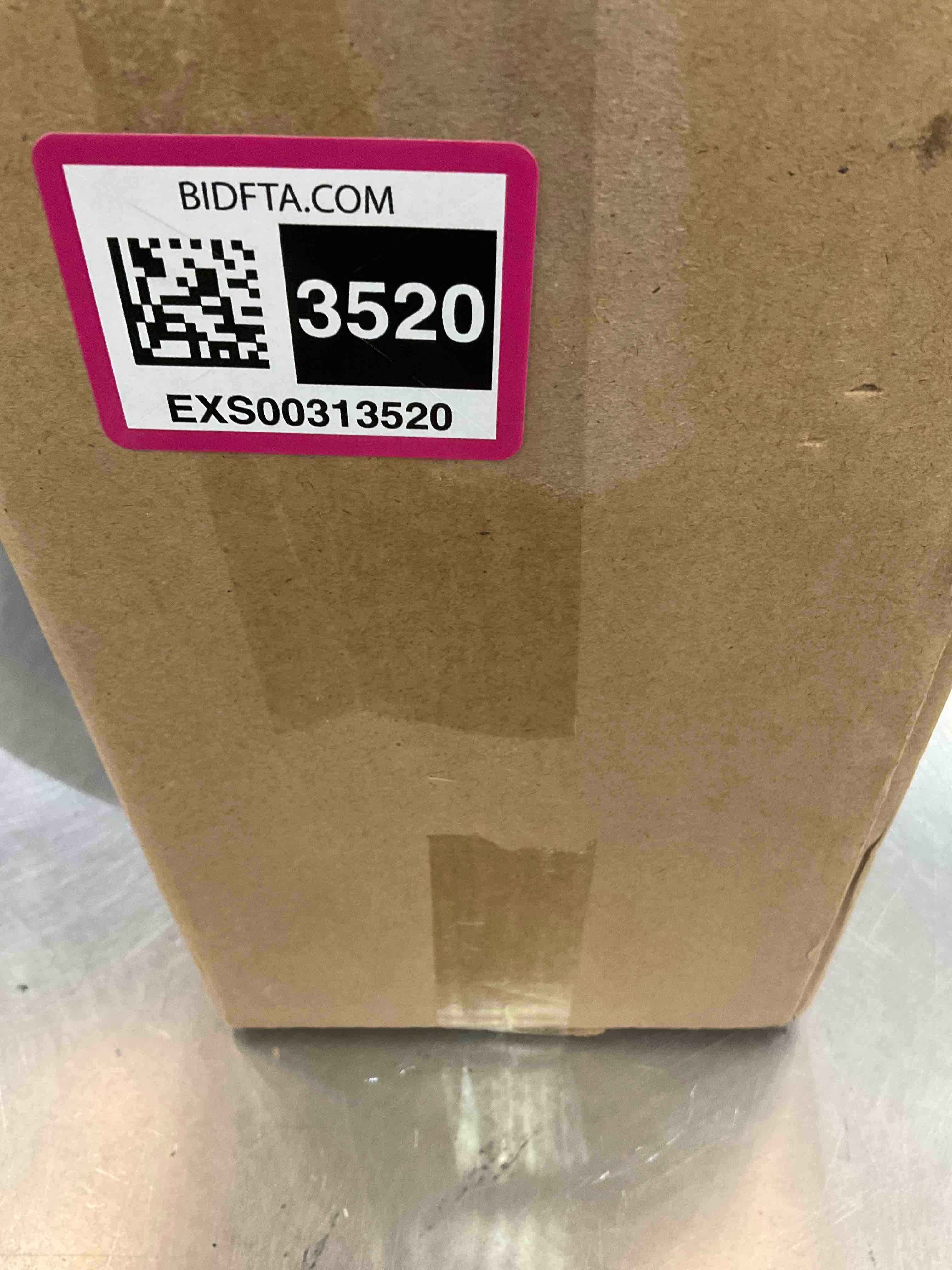 https://s3.amazonaws.com/lotting-images-prod/bidfta/EXS00313520_1687967744862.jpeg