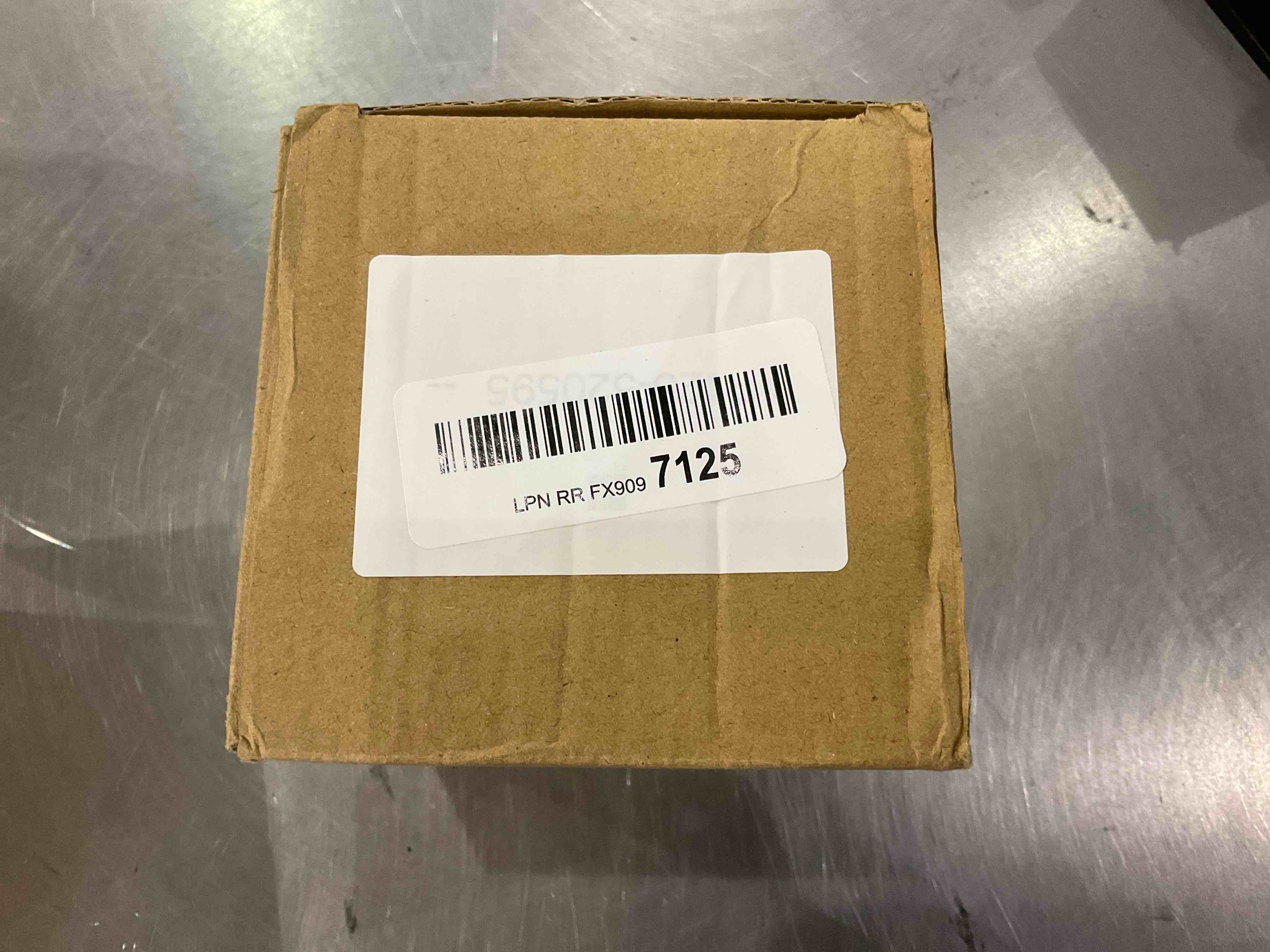 https://s3.amazonaws.com/lotting-images-prod/bidfta/EXS00313522_1688122508176.jpeg