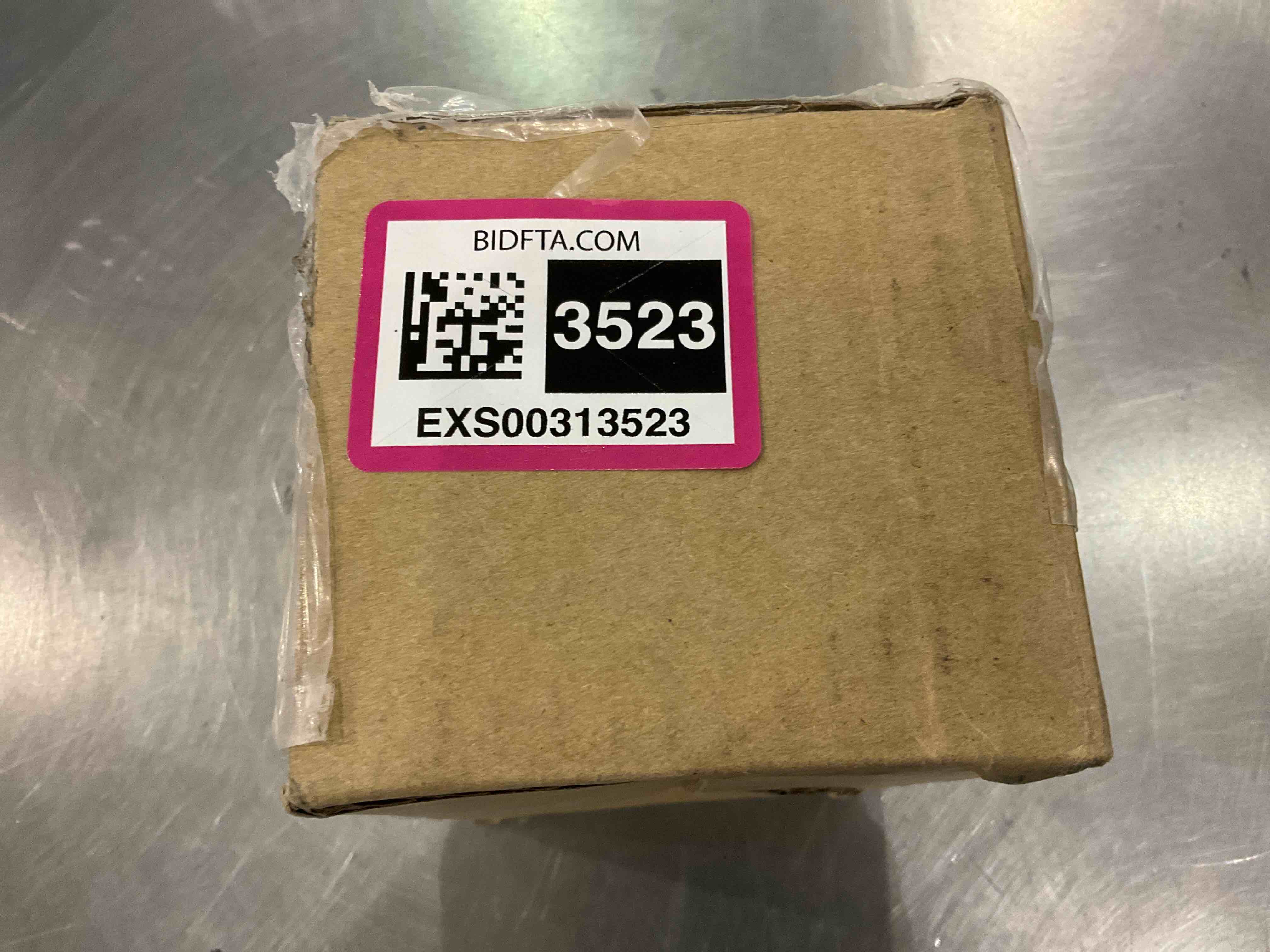 https://s3.amazonaws.com/lotting-images-prod/bidfta/EXS00313523_1688122677001.jpeg