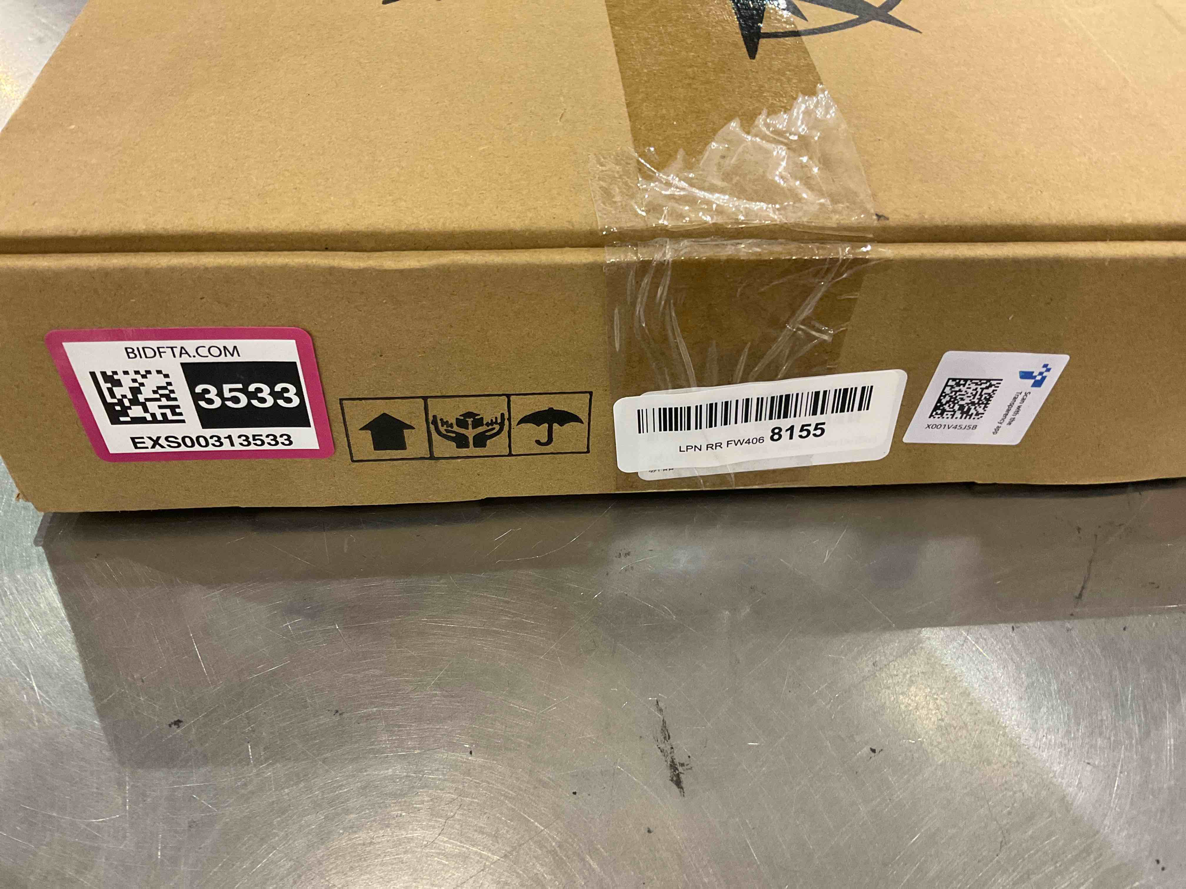 https://s3.amazonaws.com/lotting-images-prod/bidfta/EXS00313533_1688124870862.jpeg
