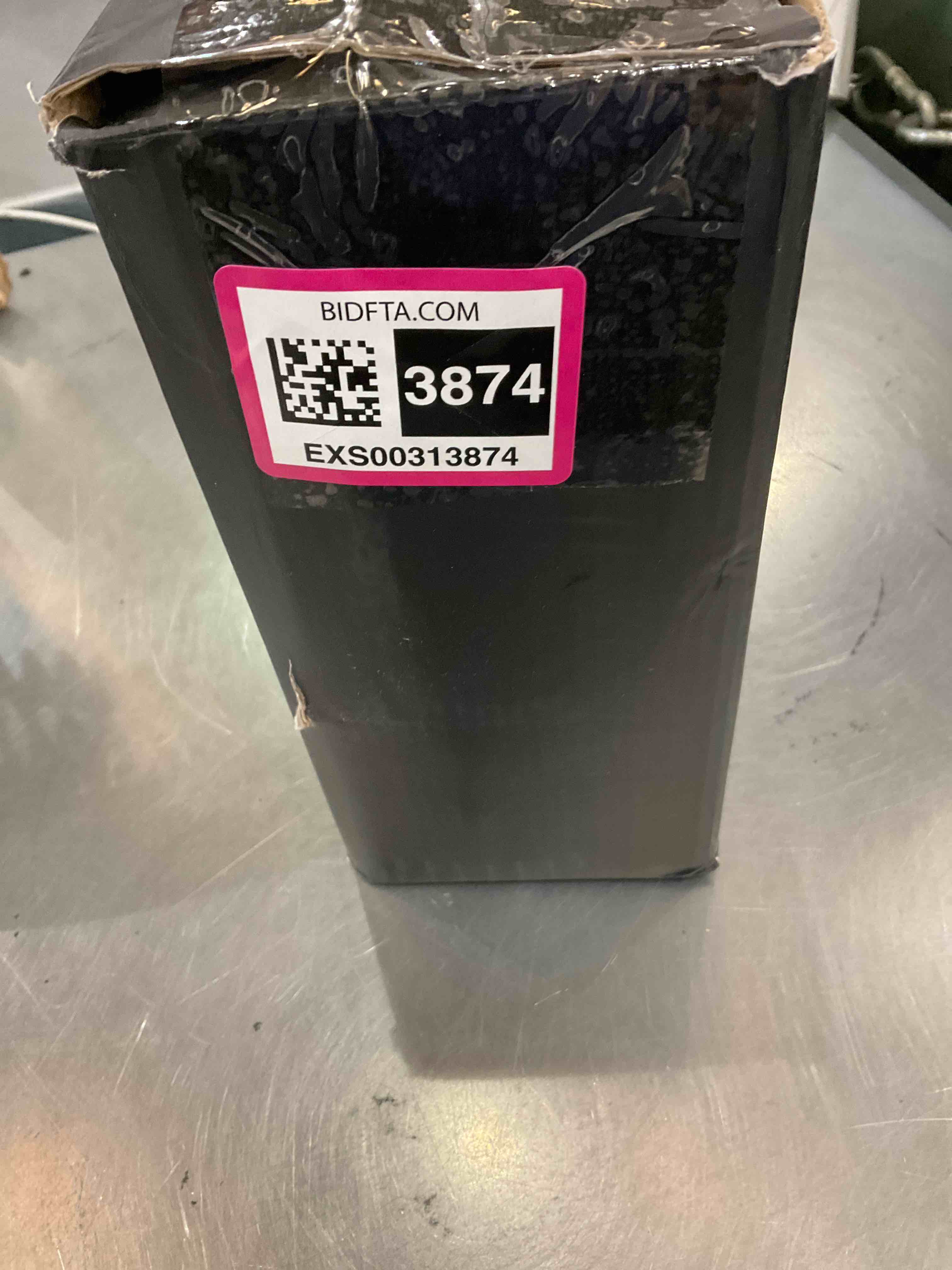 https://s3.amazonaws.com/lotting-images-prod/bidfta/EXS00313874_1688656343496.jpeg