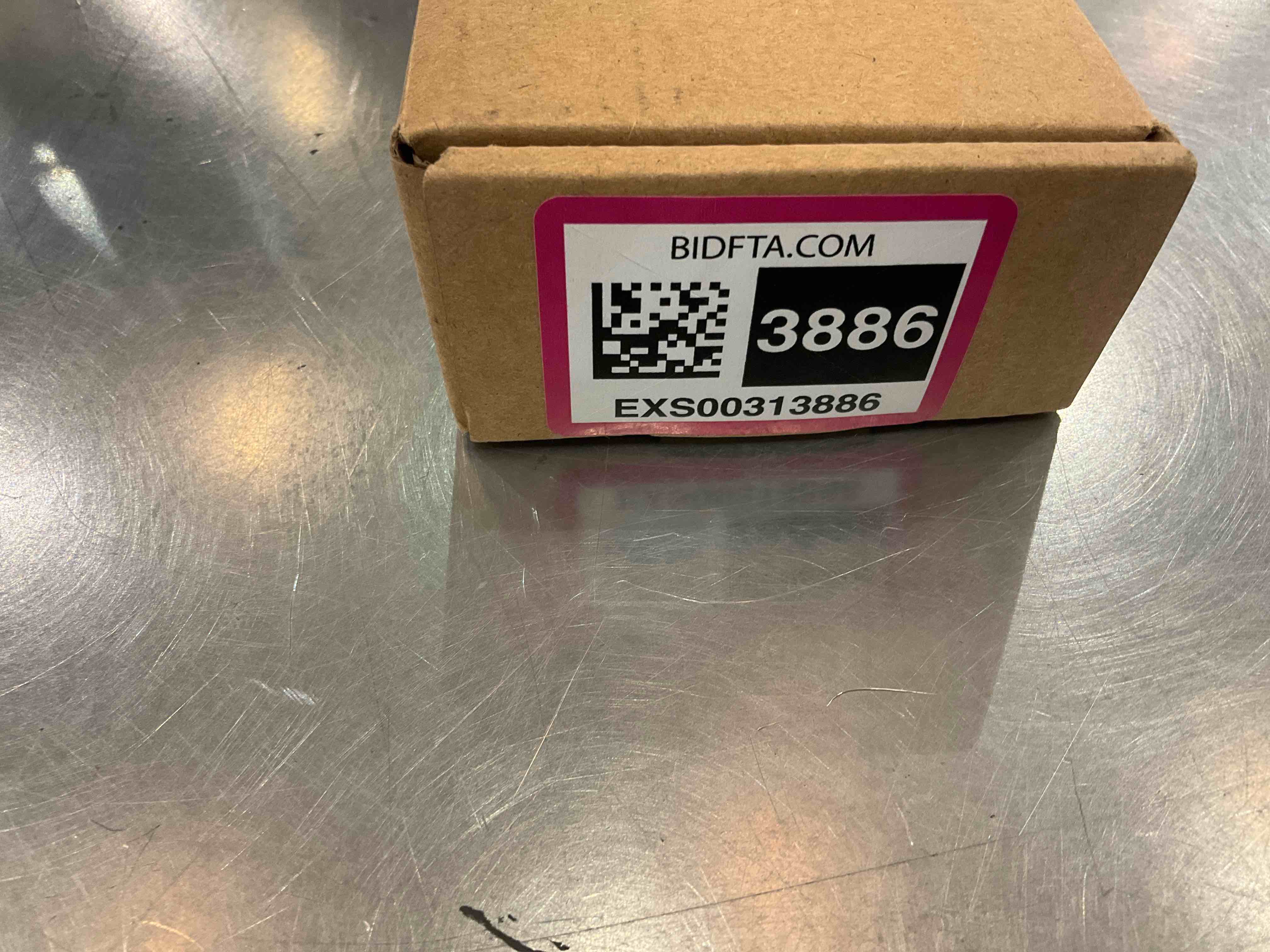 https://s3.amazonaws.com/lotting-images-prod/bidfta/EXS00313886_1688658118576.jpeg