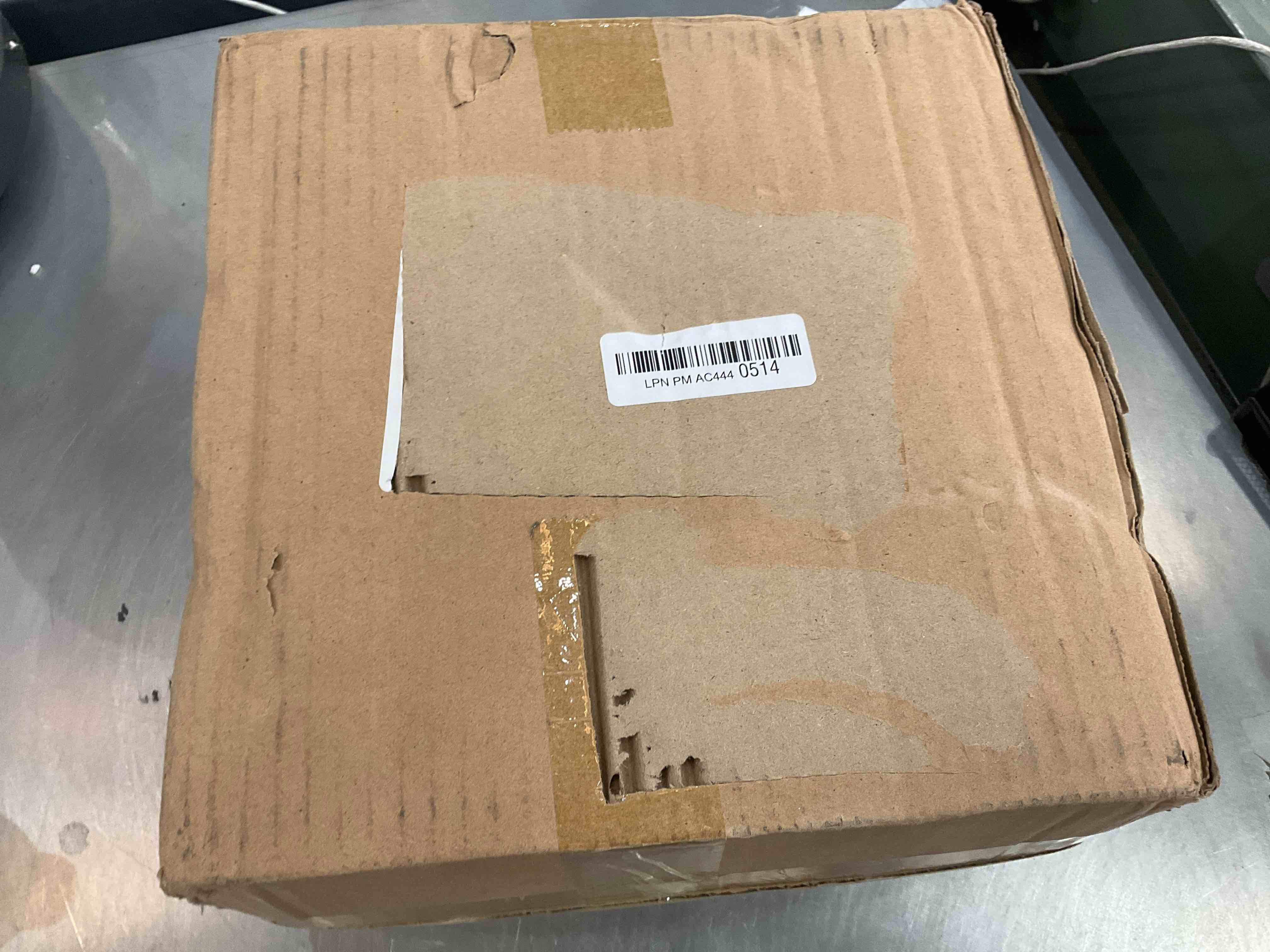 https://s3.amazonaws.com/lotting-images-prod/bidfta/EXS00313891_1688658801175.jpeg
