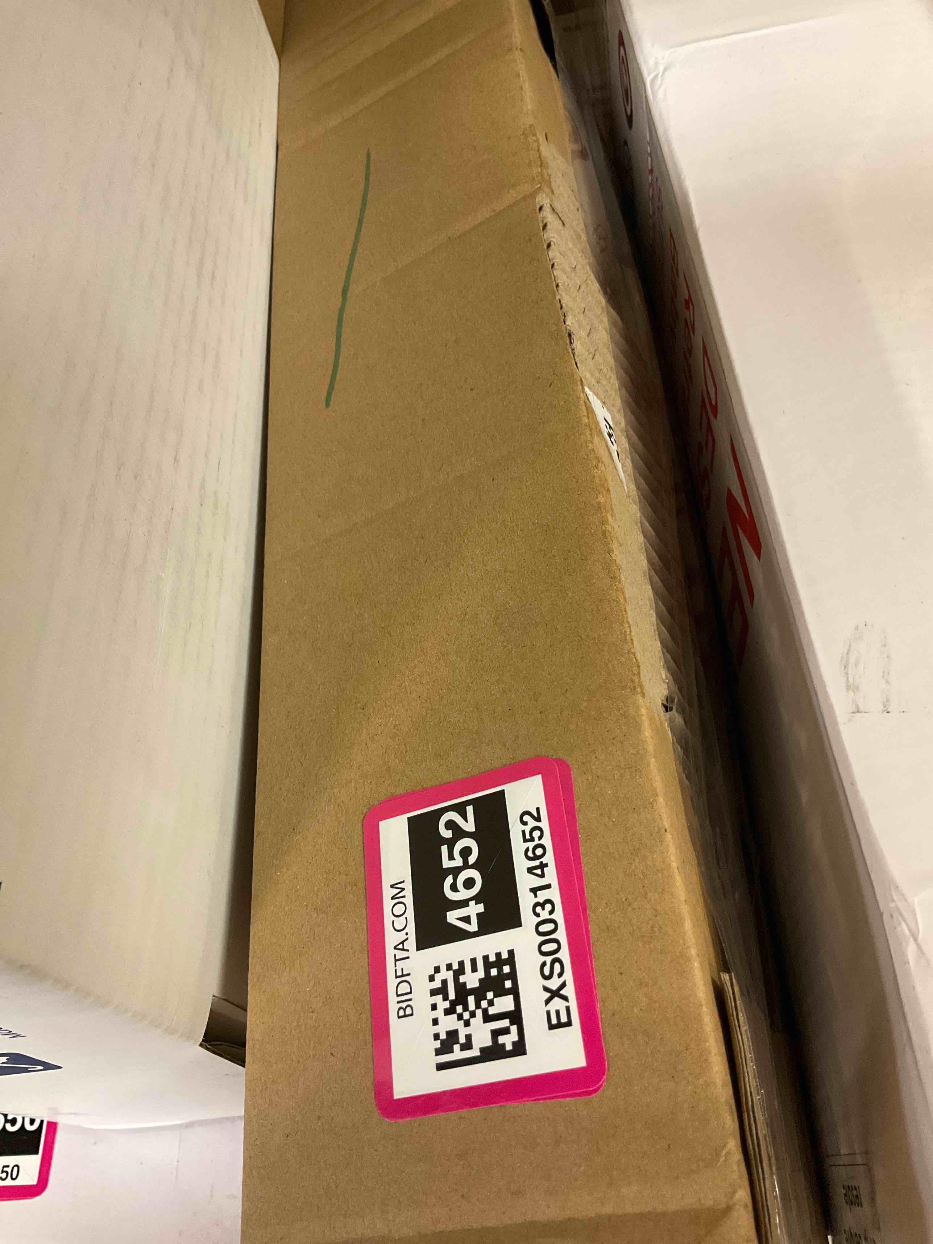 https://s3.amazonaws.com/lotting-images-prod/bidfta/EXS00314652_1688246933436.jpeg