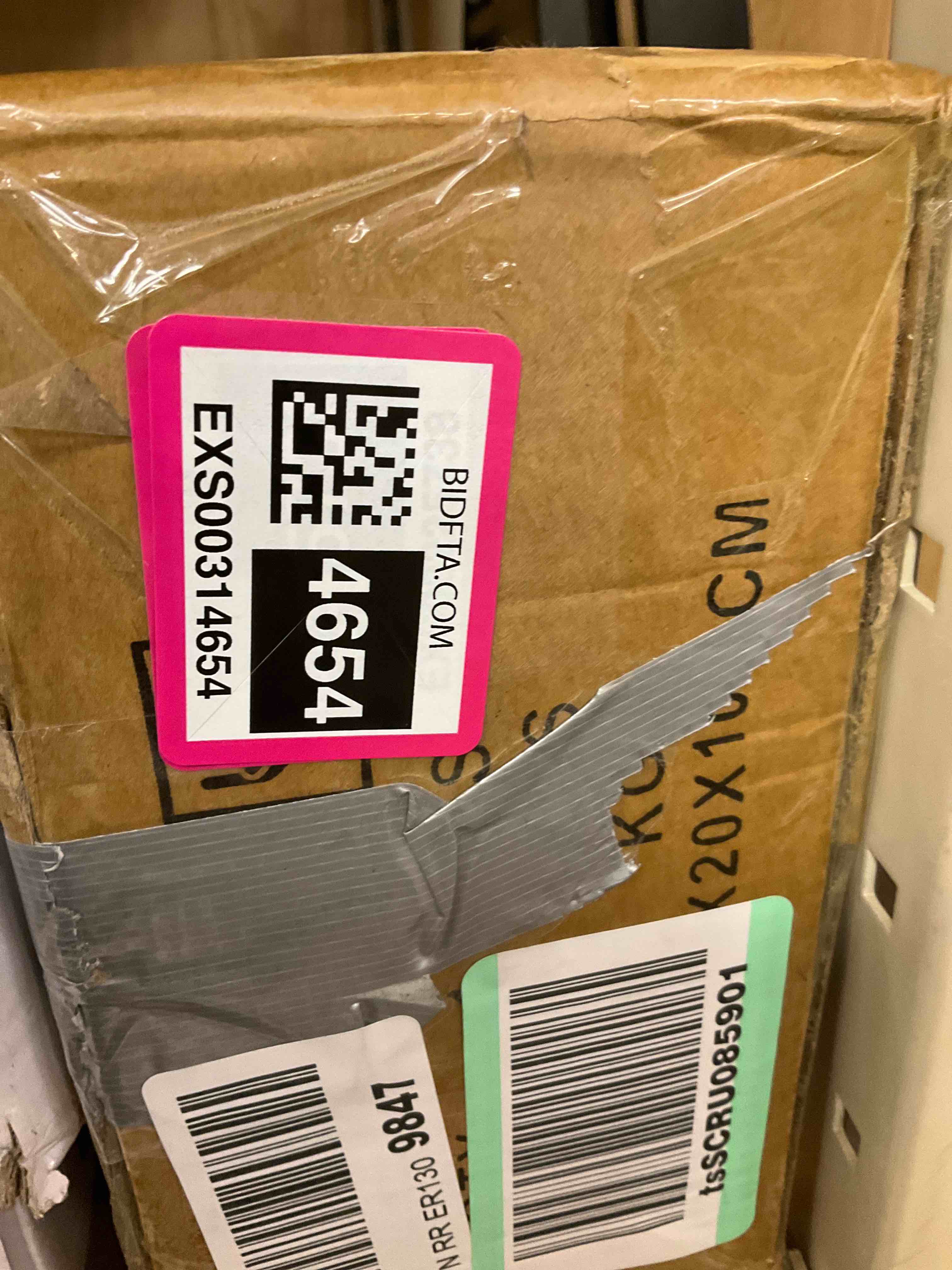 https://s3.amazonaws.com/lotting-images-prod/bidfta/EXS00314654_1688247035773.jpeg
