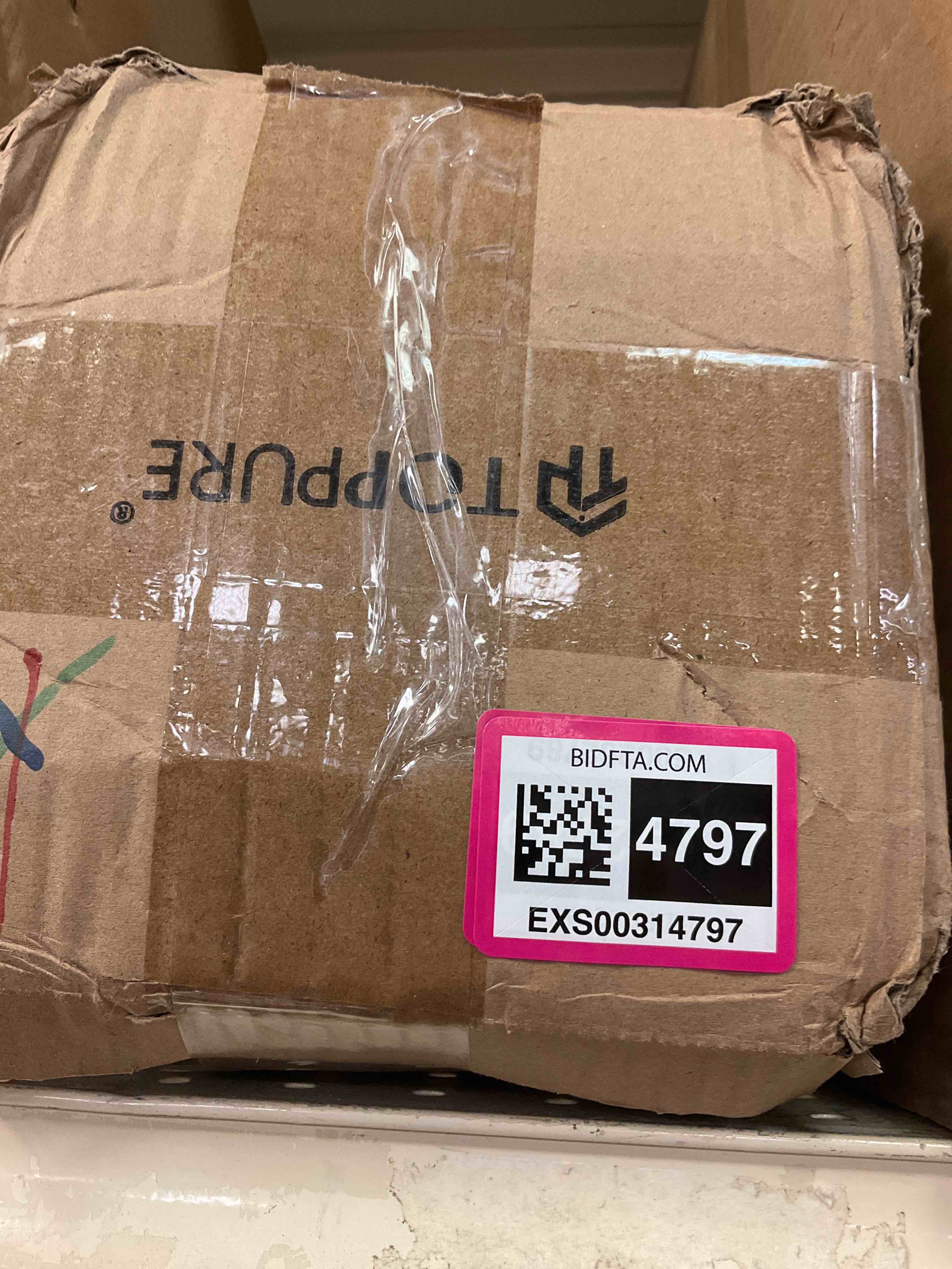 https://s3.amazonaws.com/lotting-images-prod/bidfta/EXS00314797_1691250423726.jpeg
