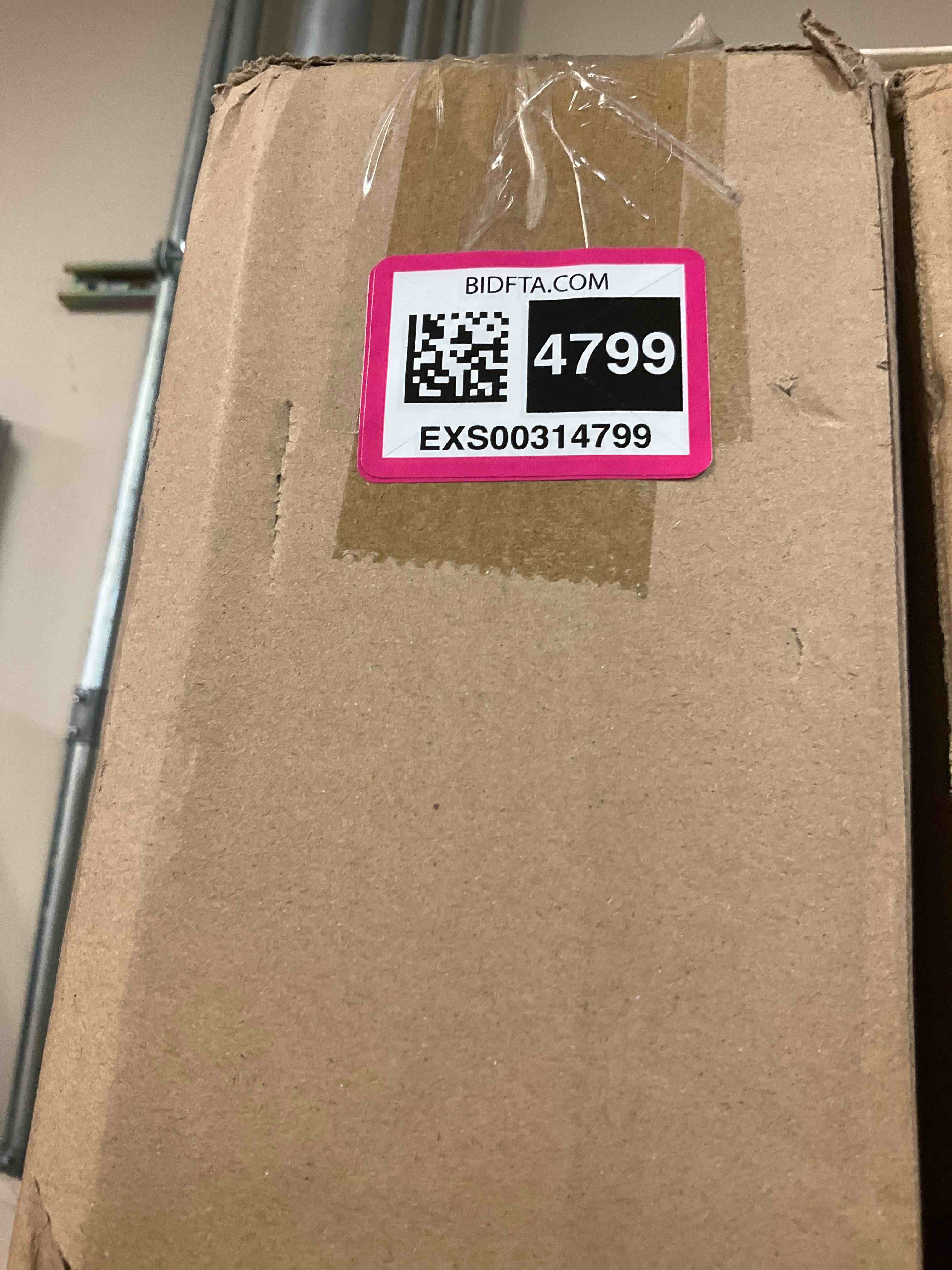 https://s3.amazonaws.com/lotting-images-prod/bidfta/EXS00314799_1691250504791.jpeg