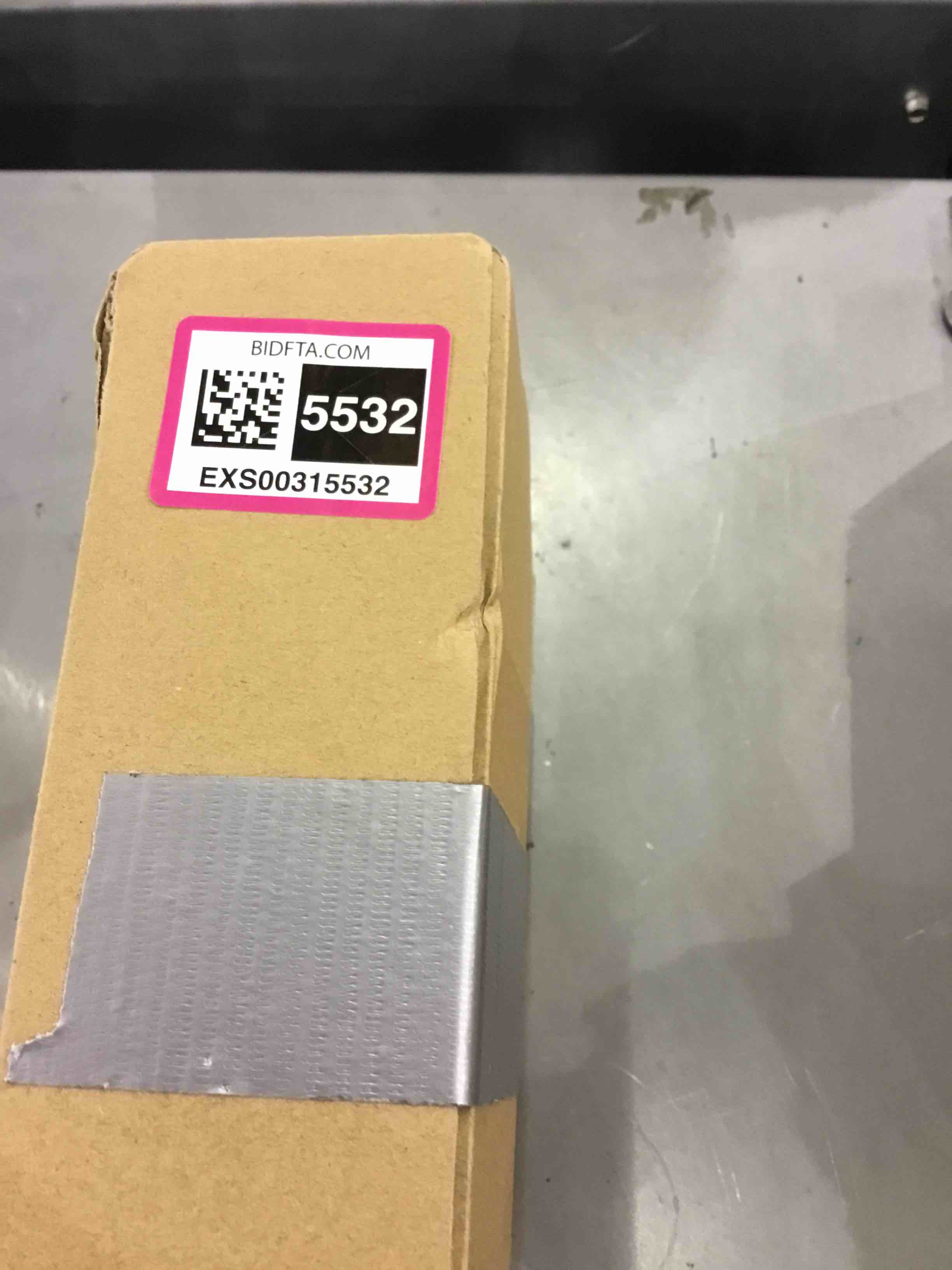 https://s3.amazonaws.com/lotting-images-prod/bidfta/EXS00315532_1688060086395.jpeg