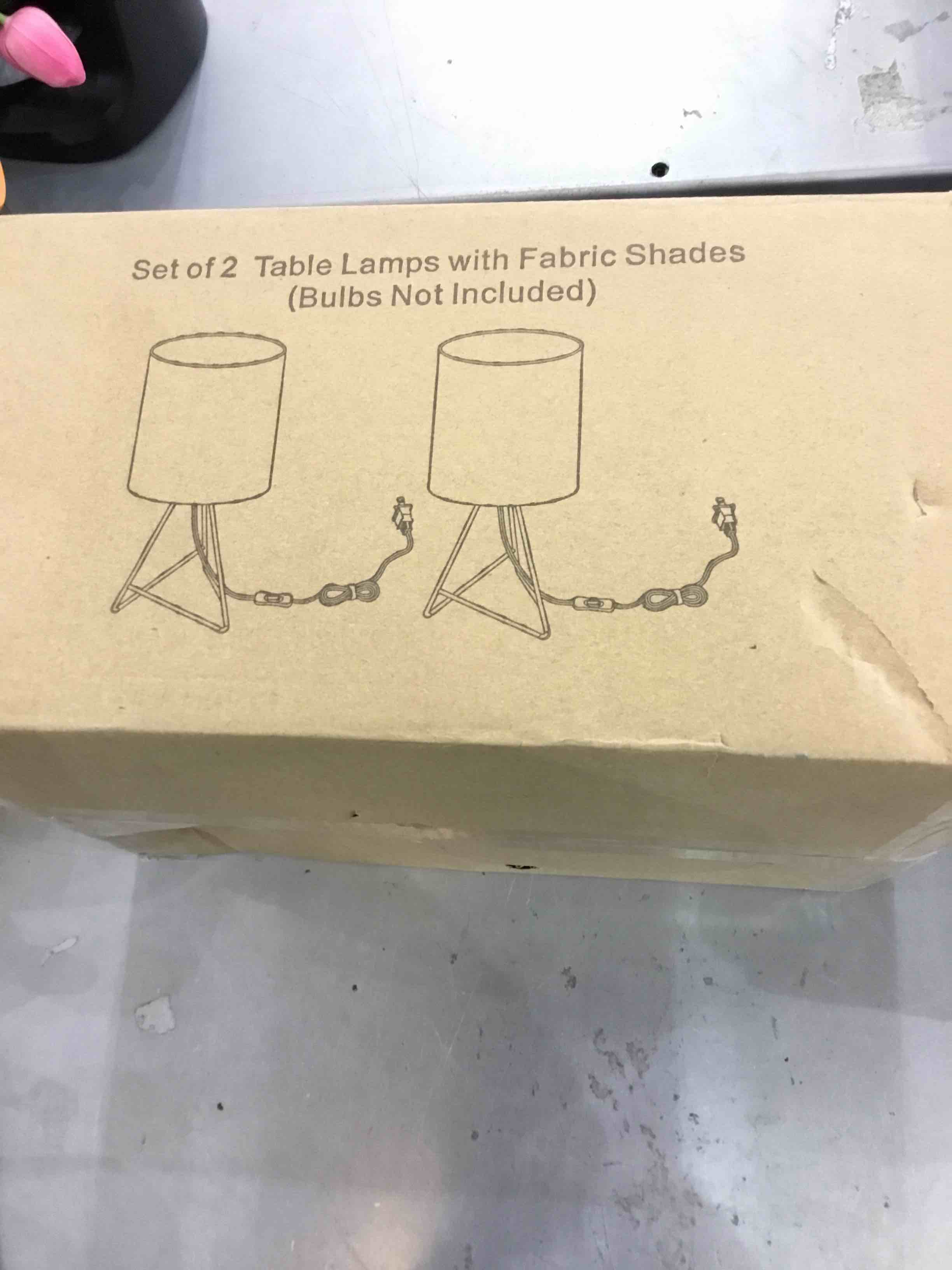 https://s3.amazonaws.com/lotting-images-prod/bidfta/EXS00316792_1687963779543.jpeg
