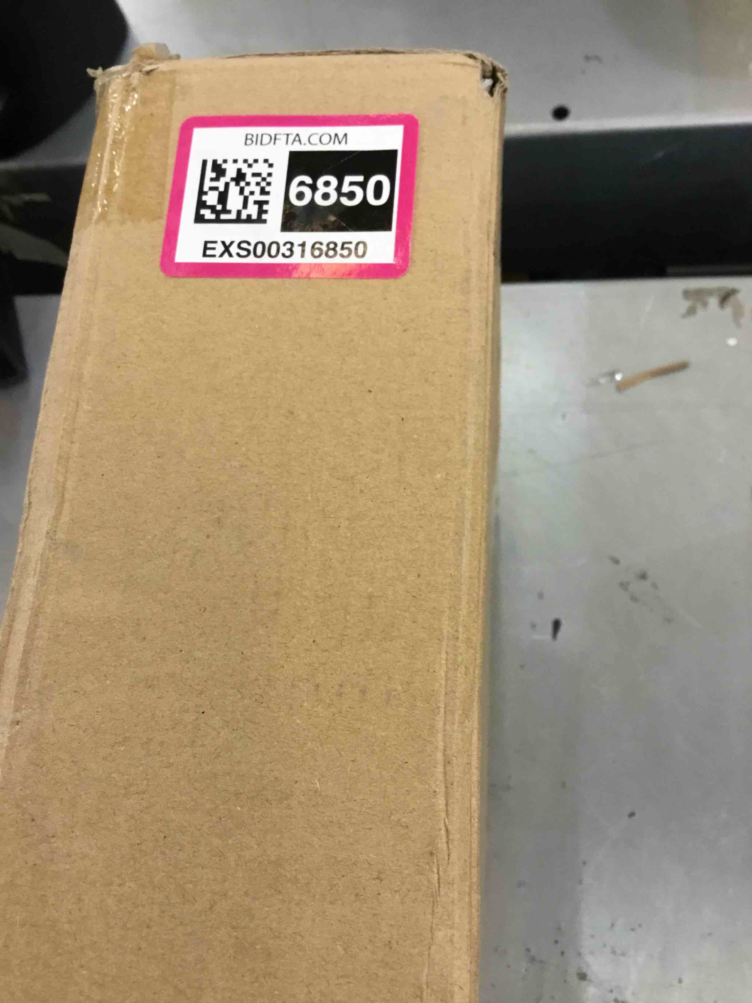 https://s3.amazonaws.com/lotting-images-prod/bidfta/EXS00316850_1687973109198.jpeg