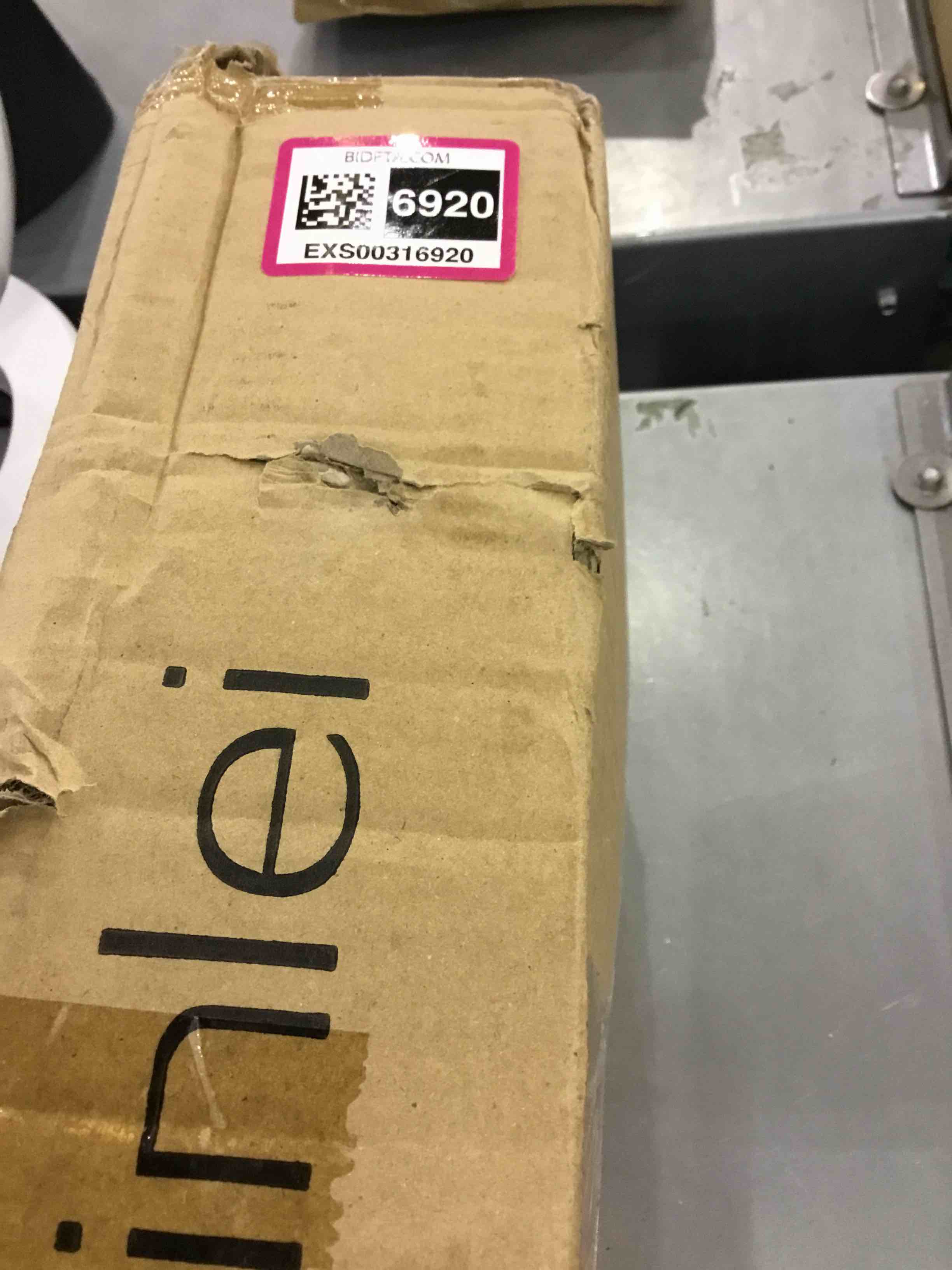 https://s3.amazonaws.com/lotting-images-prod/bidfta/EXS00316920_1688041789732.jpeg