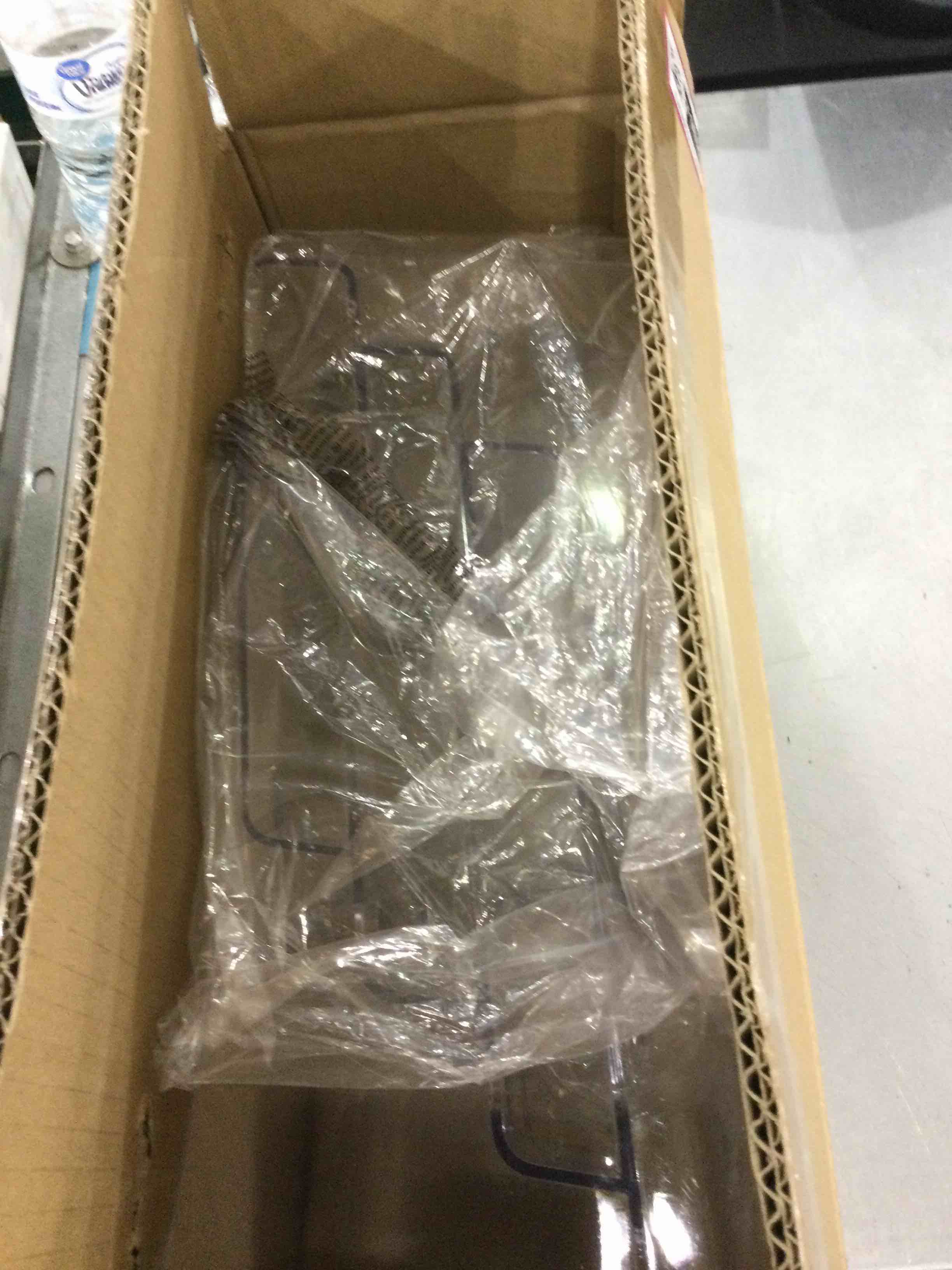 https://s3.amazonaws.com/lotting-images-prod/bidfta/EXS00317162_1689076665211.jpeg
