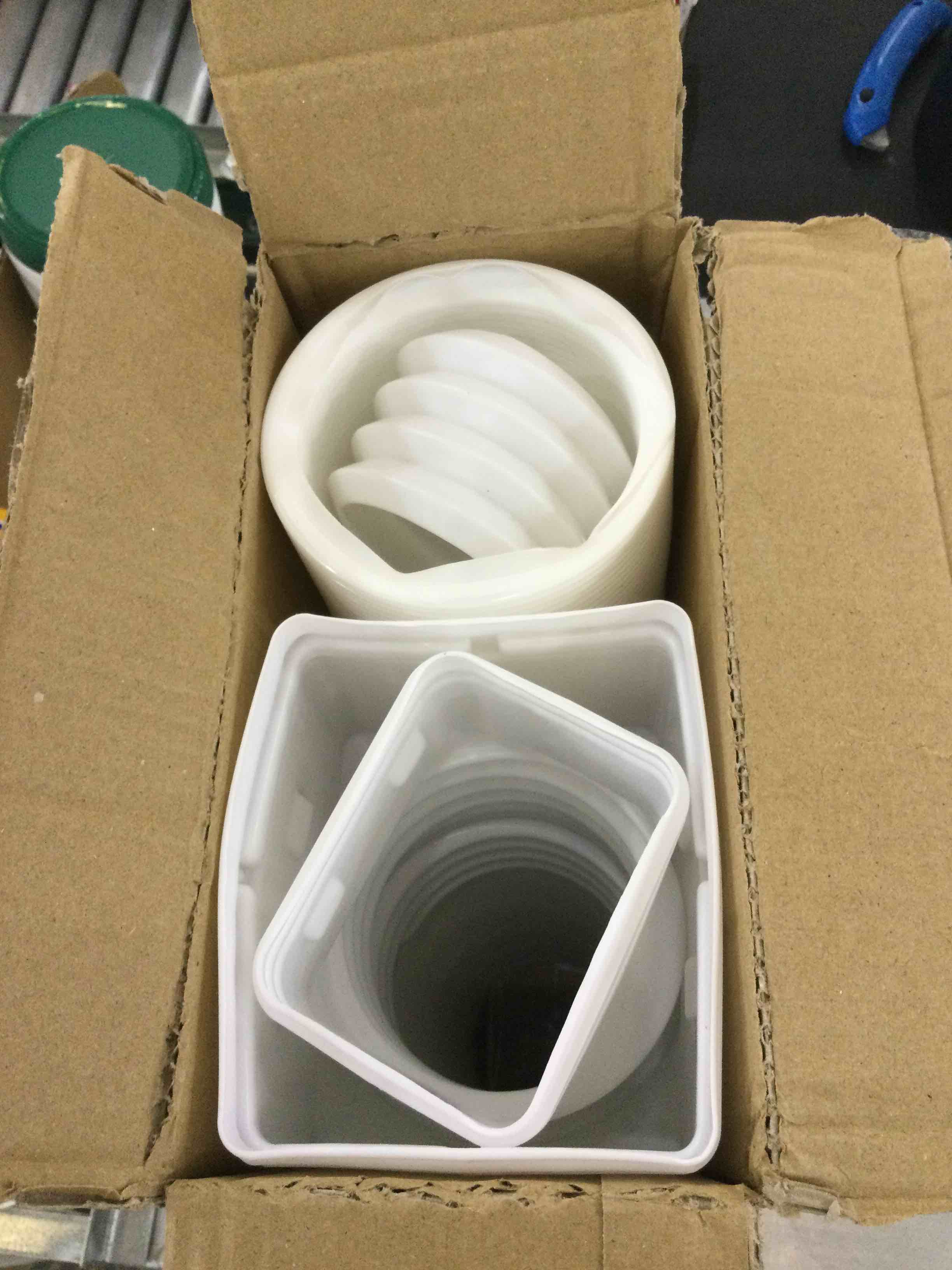 Gutter Downspout Extensions, 2 Pack Flexible Rain Downspout Extender, Rainwater Drainage Diverter, Down Spout Drain Extender Set with Mini Connector, 20 to 111 Inches, White