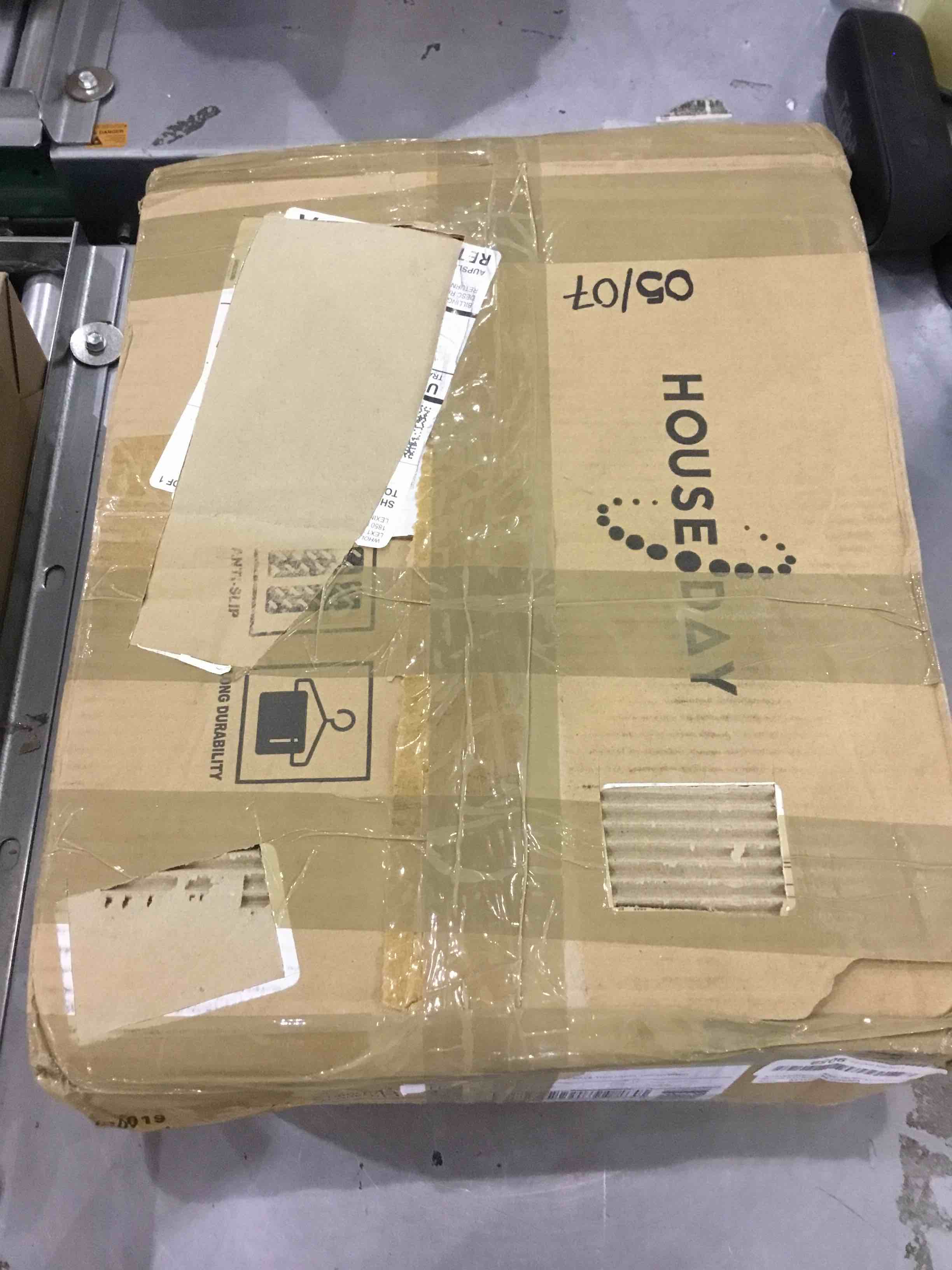 https://s3.amazonaws.com/lotting-images-prod/bidfta/EXS00317645_1688063626898.jpeg