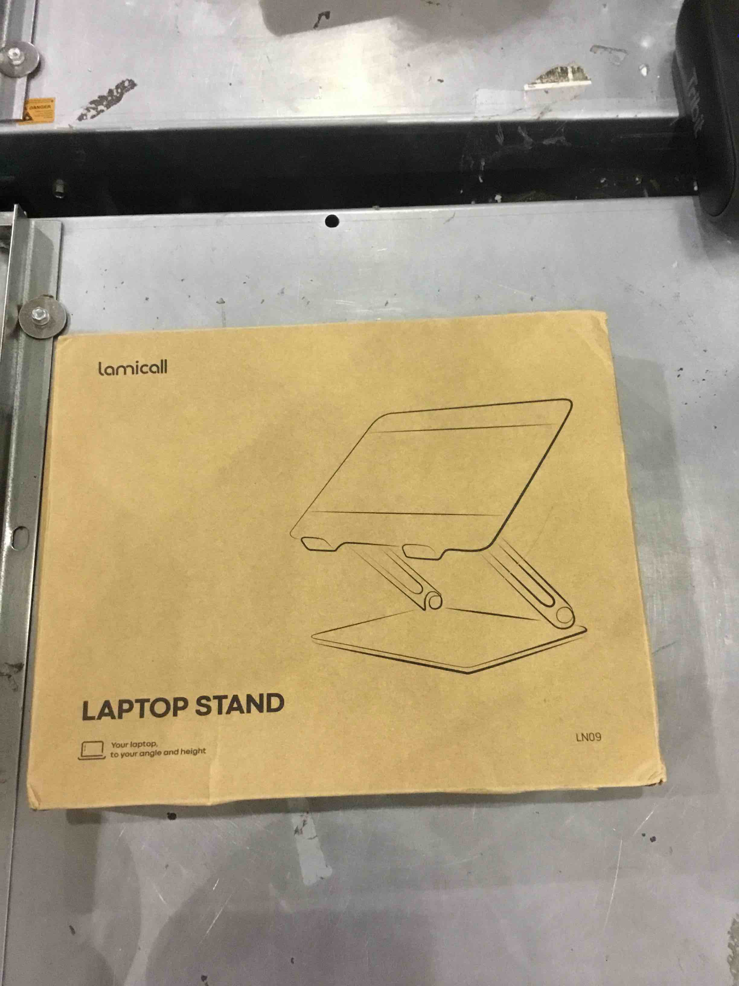 https://s3.amazonaws.com/lotting-images-prod/bidfta/EXS00317649_1688064059577.jpeg