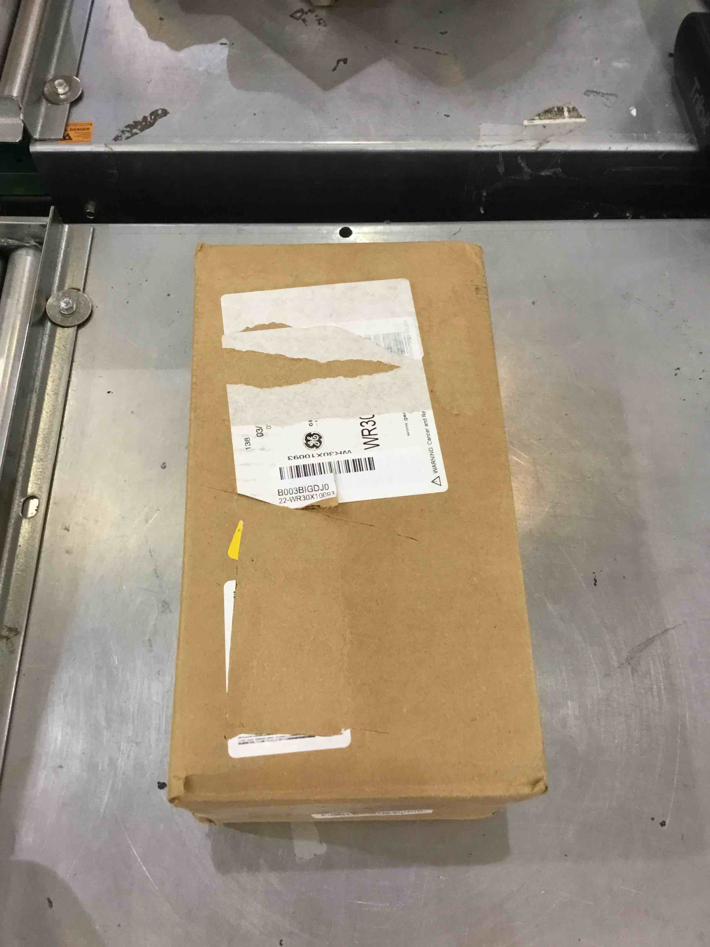 https://s3.amazonaws.com/lotting-images-prod/bidfta/EXS00317702_1688144497952.jpeg