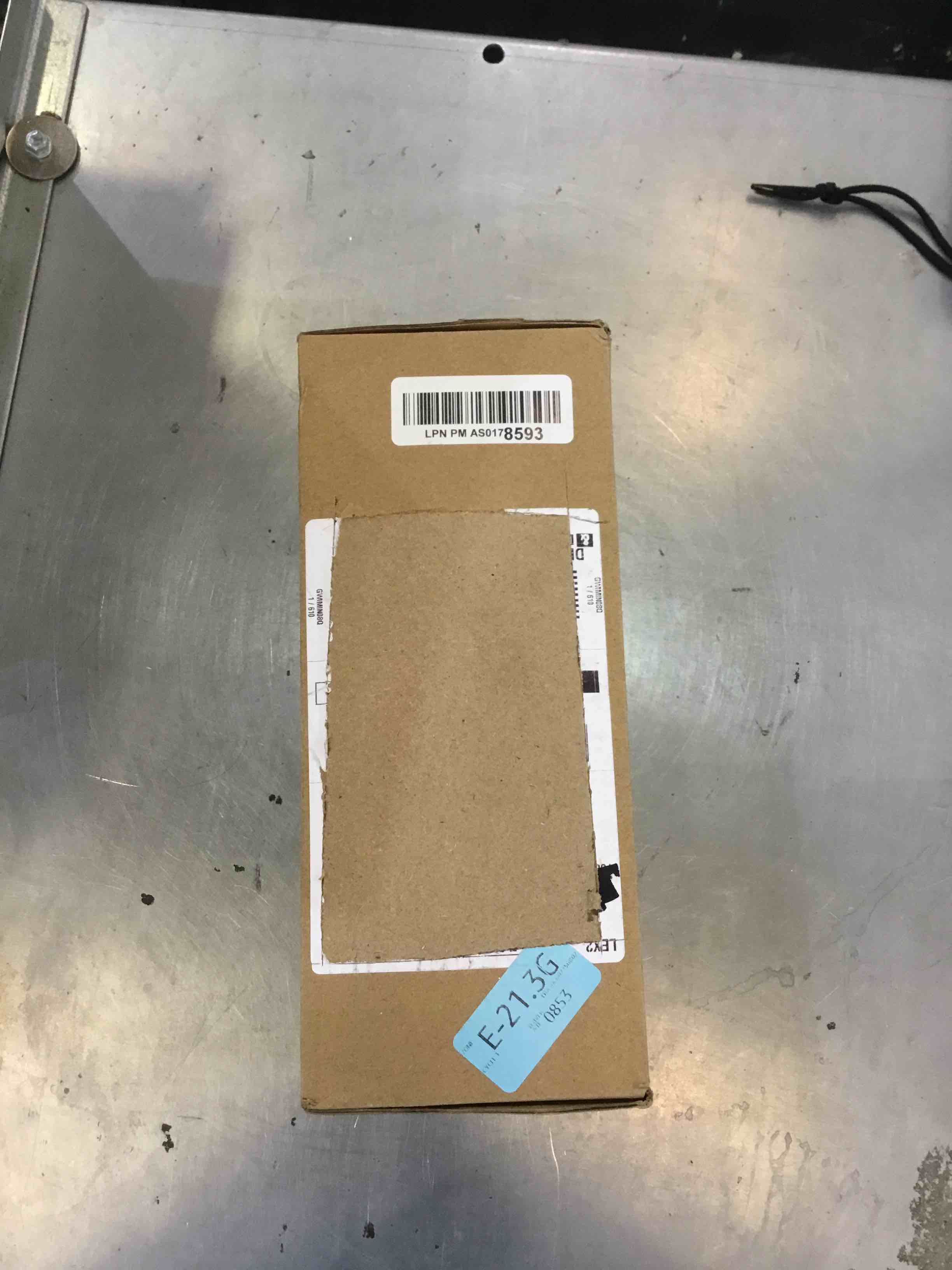 https://s3.amazonaws.com/lotting-images-prod/bidfta/EXS00317780_1688657440892.jpeg