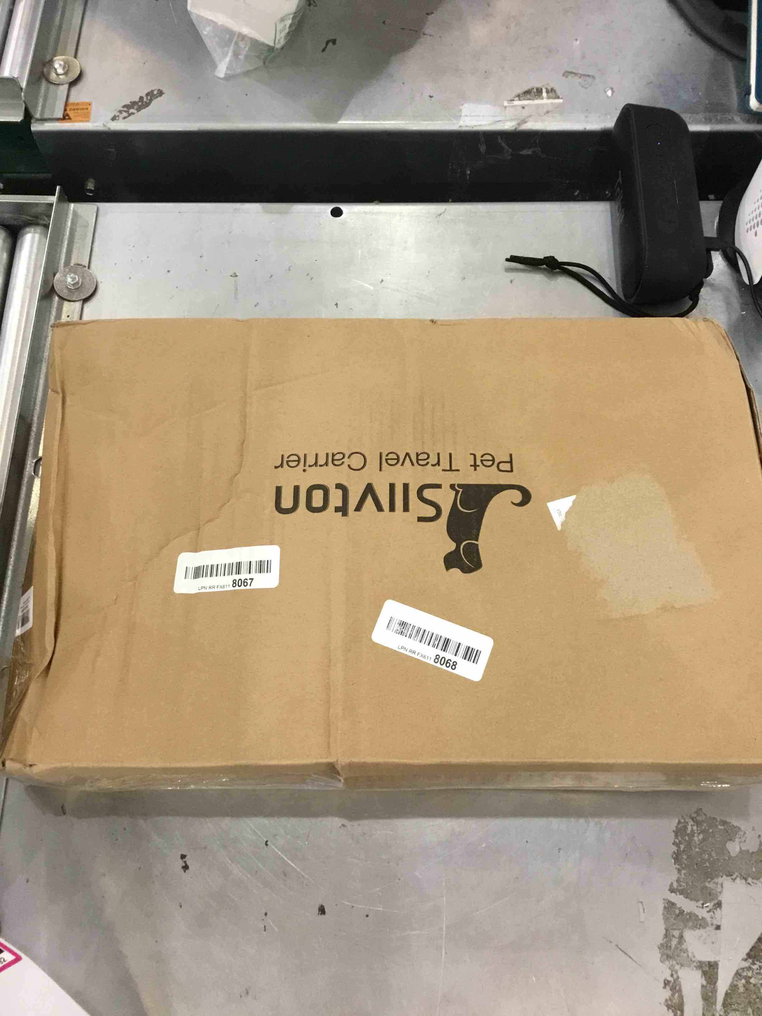 https://s3.amazonaws.com/lotting-images-prod/bidfta/EXS00317792_1688659098261.jpeg