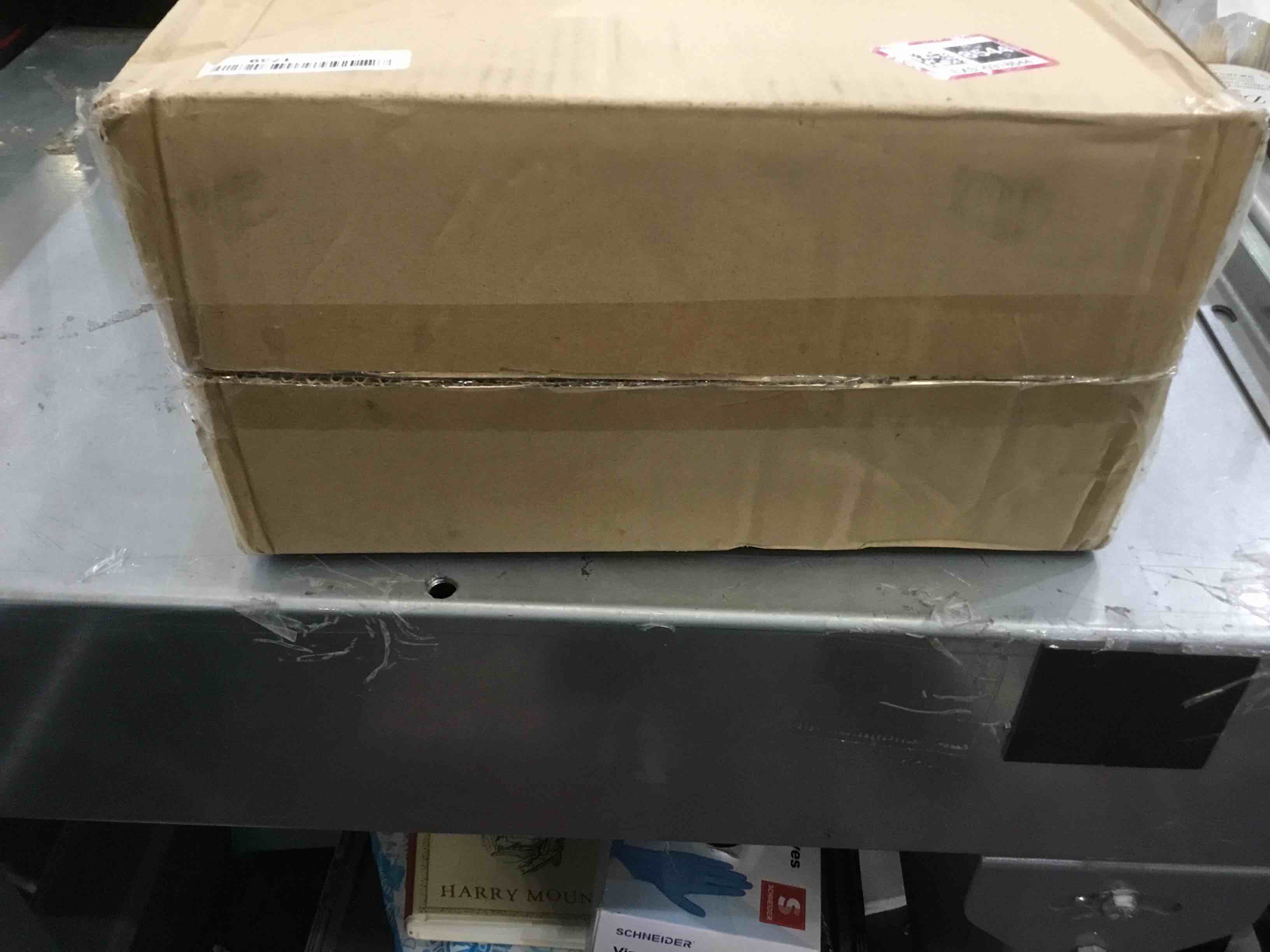 https://s3.amazonaws.com/lotting-images-prod/bidfta/EXS00318544_1687889804635.jpeg