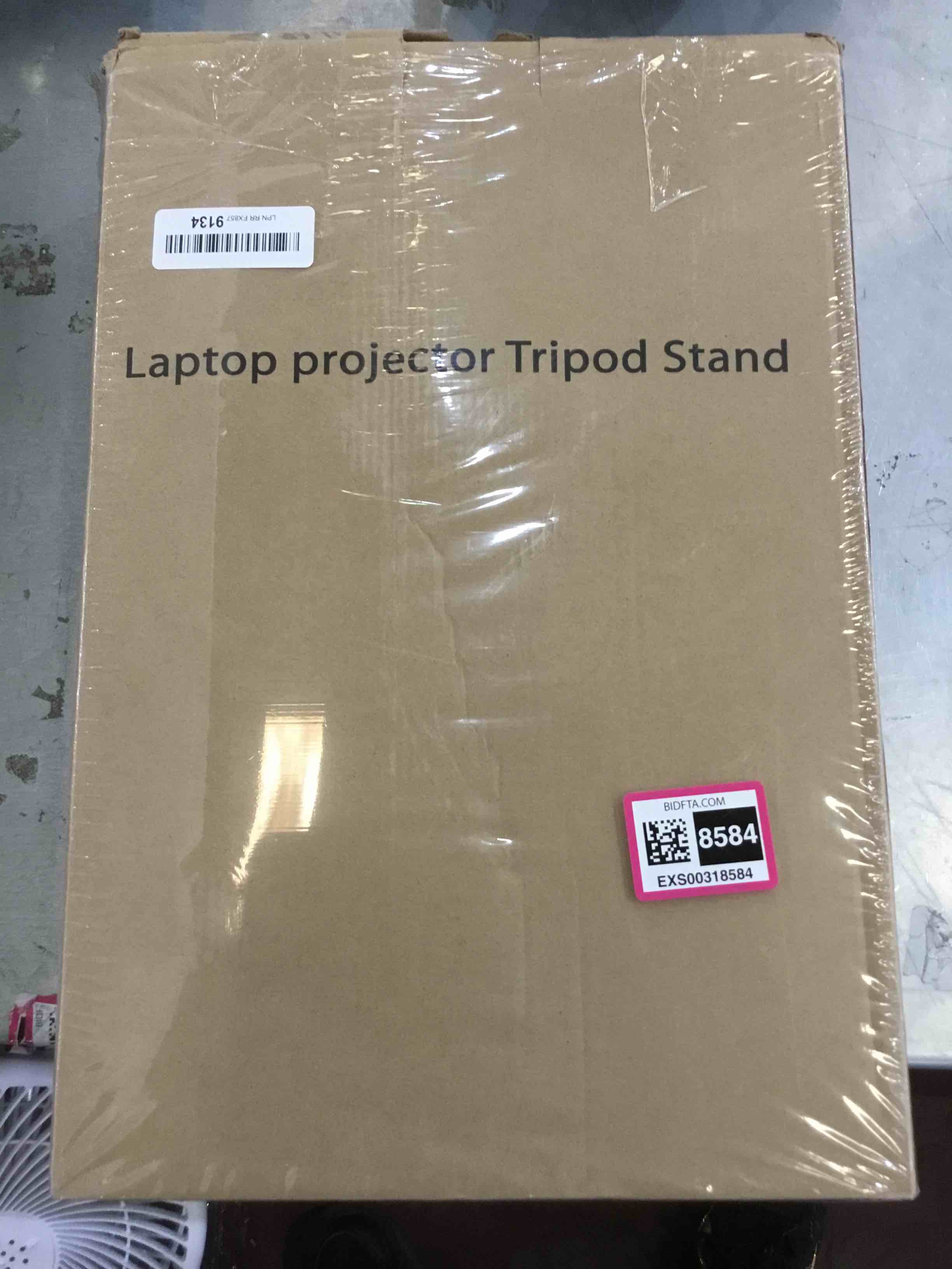 https://s3.amazonaws.com/lotting-images-prod/bidfta/EXS00318584_1687963763719.jpeg