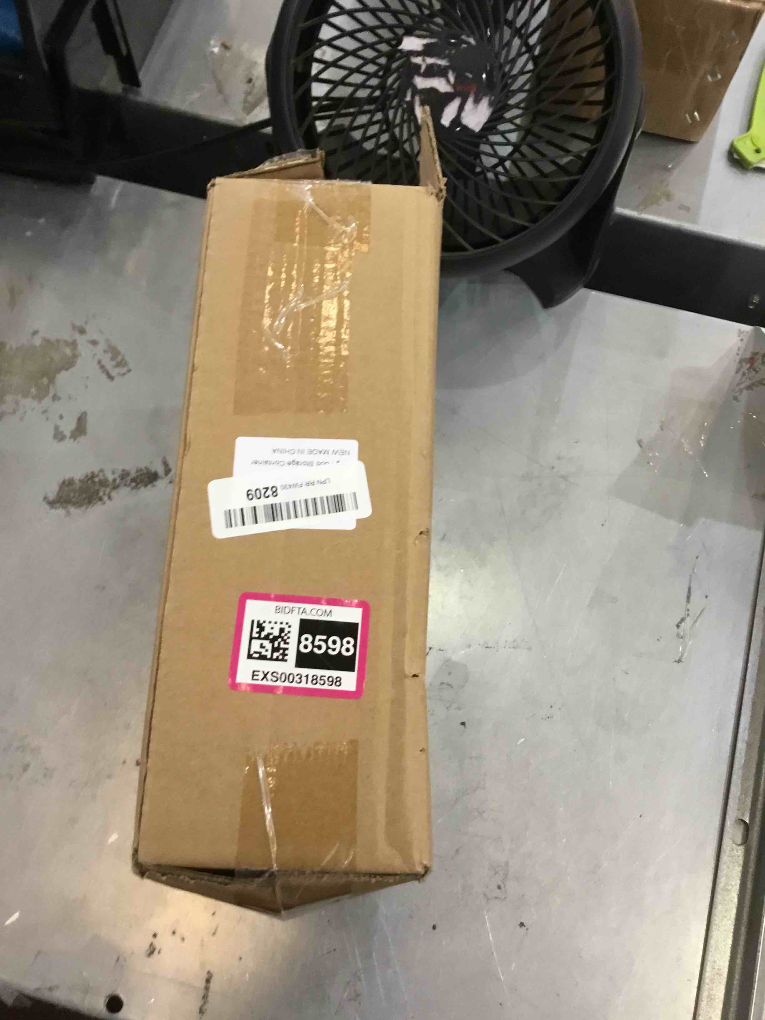 https://s3.amazonaws.com/lotting-images-prod/bidfta/EXS00318598_1687964674919.jpeg