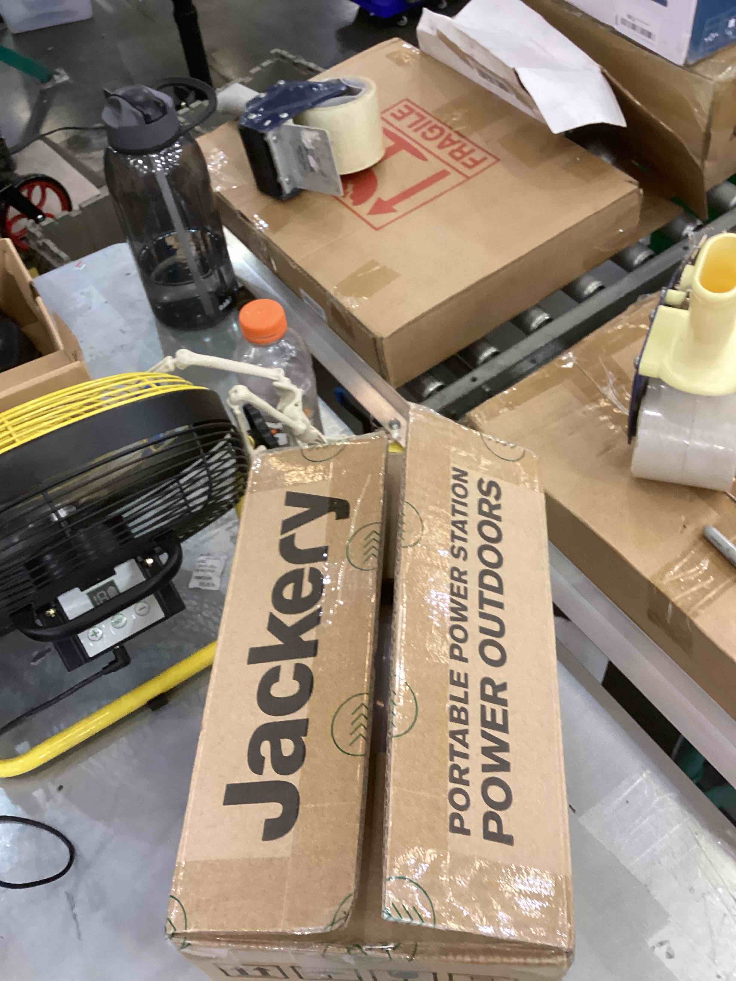 https://s3.amazonaws.com/lotting-images-prod/bidfta/EXS00319615_1688662197345.jpeg