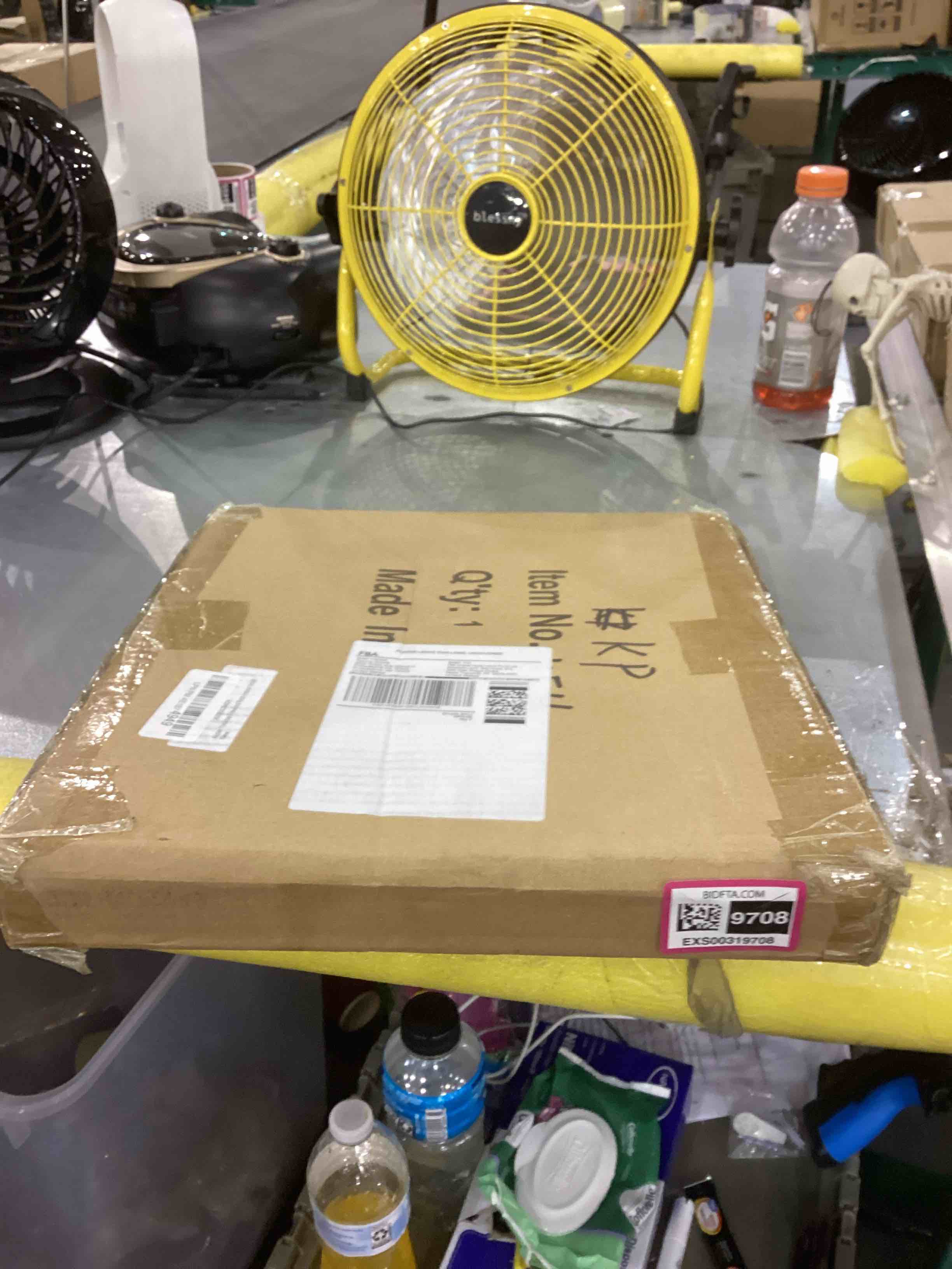 https://s3.amazonaws.com/lotting-images-prod/bidfta/EXS00319708_1688729896806.jpeg