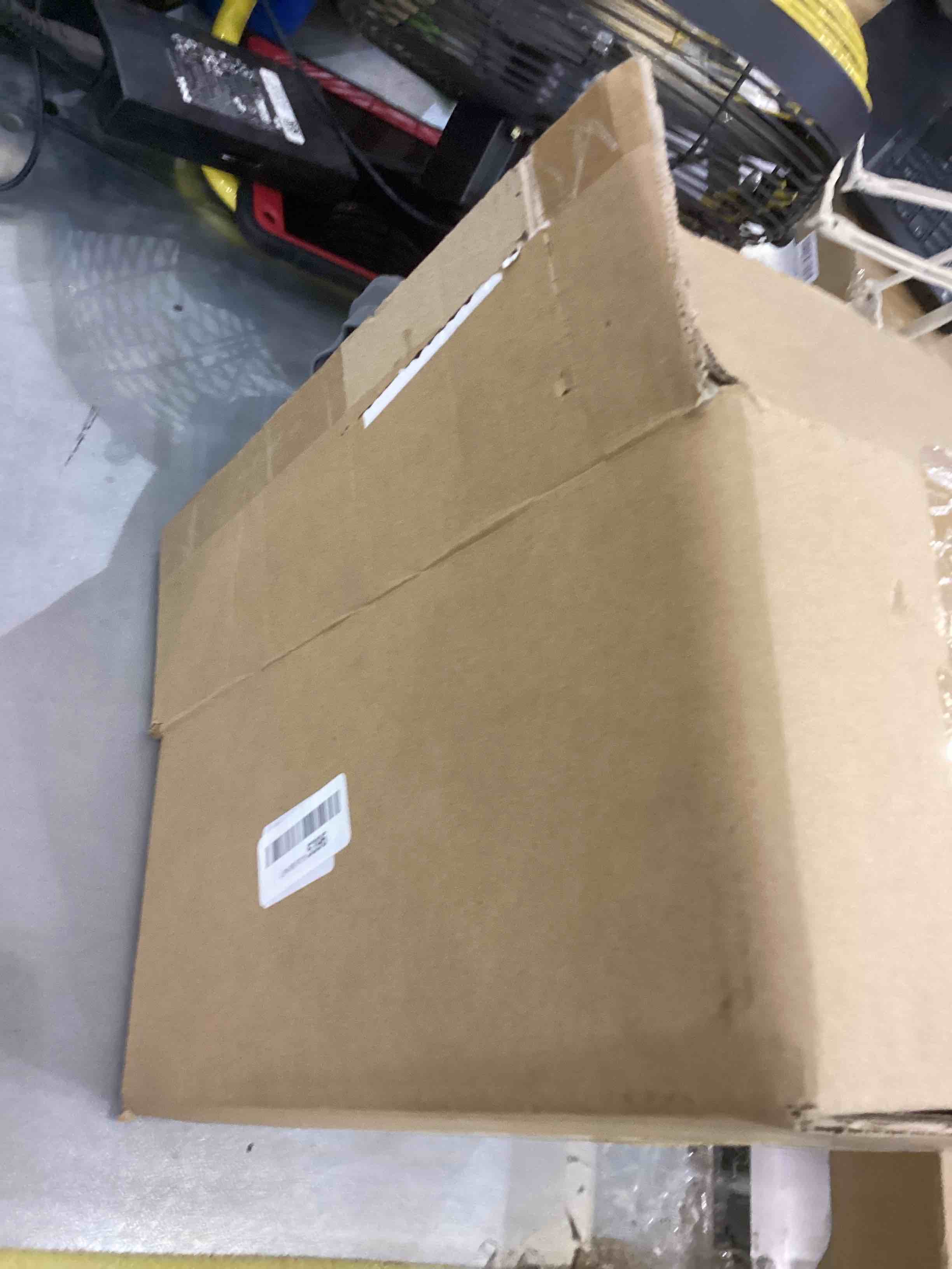 https://s3.amazonaws.com/lotting-images-prod/bidfta/EXS00319811_1688742233642.jpeg