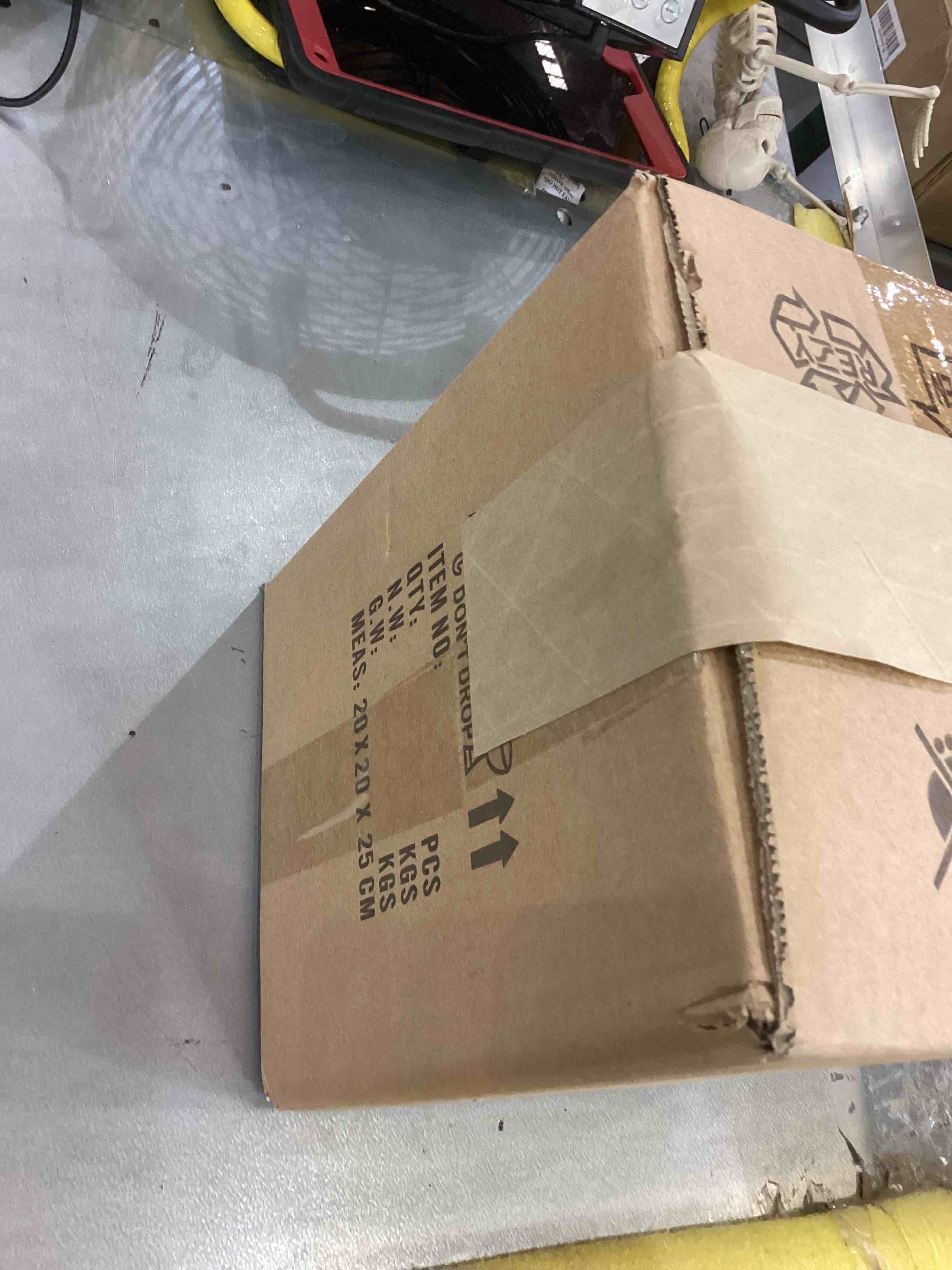 https://s3.amazonaws.com/lotting-images-prod/bidfta/EXS00319898_1688752286034.jpeg