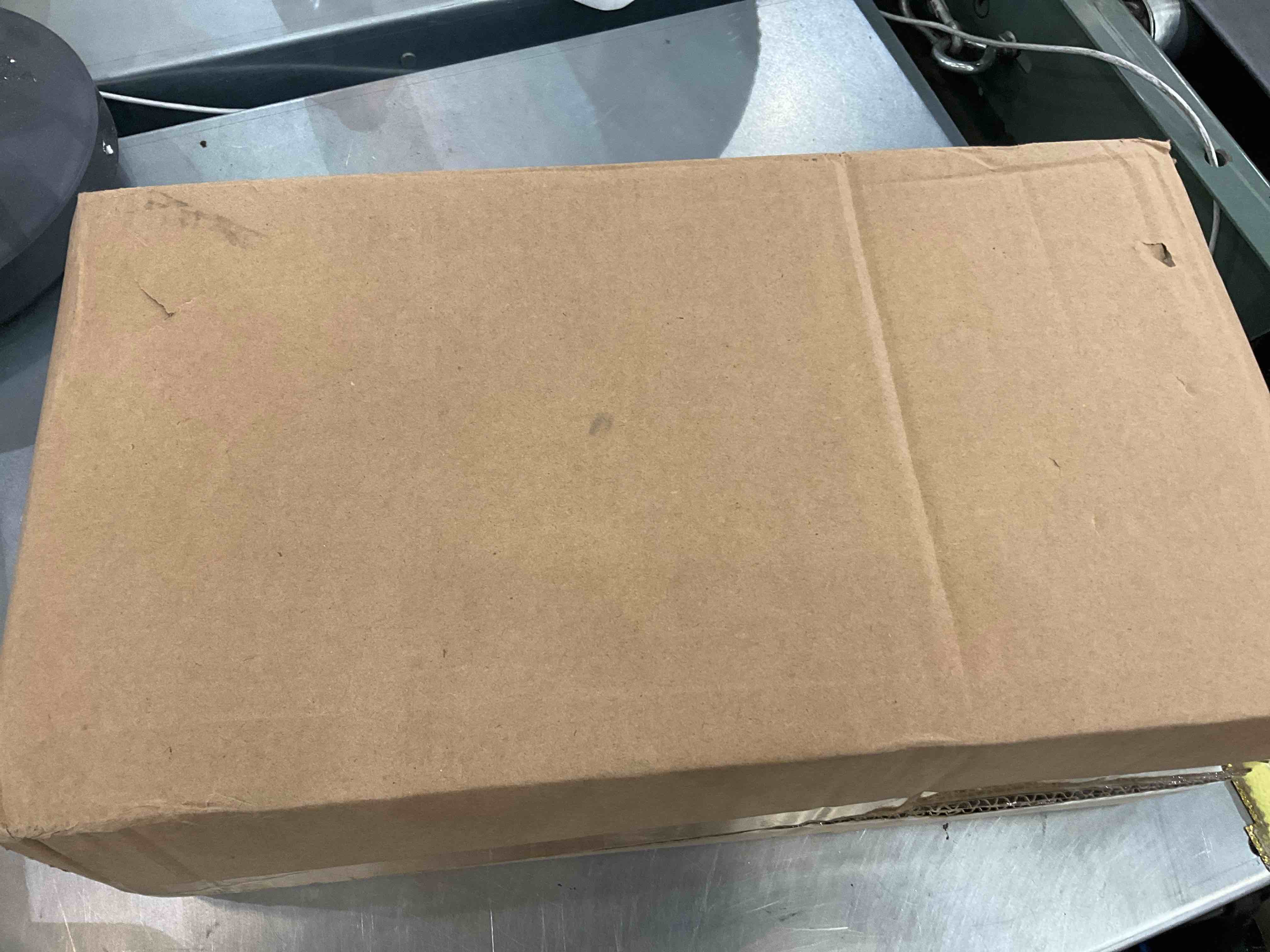 https://s3.amazonaws.com/lotting-images-prod/bidfta/EXS00321170_1689259481177.jpeg