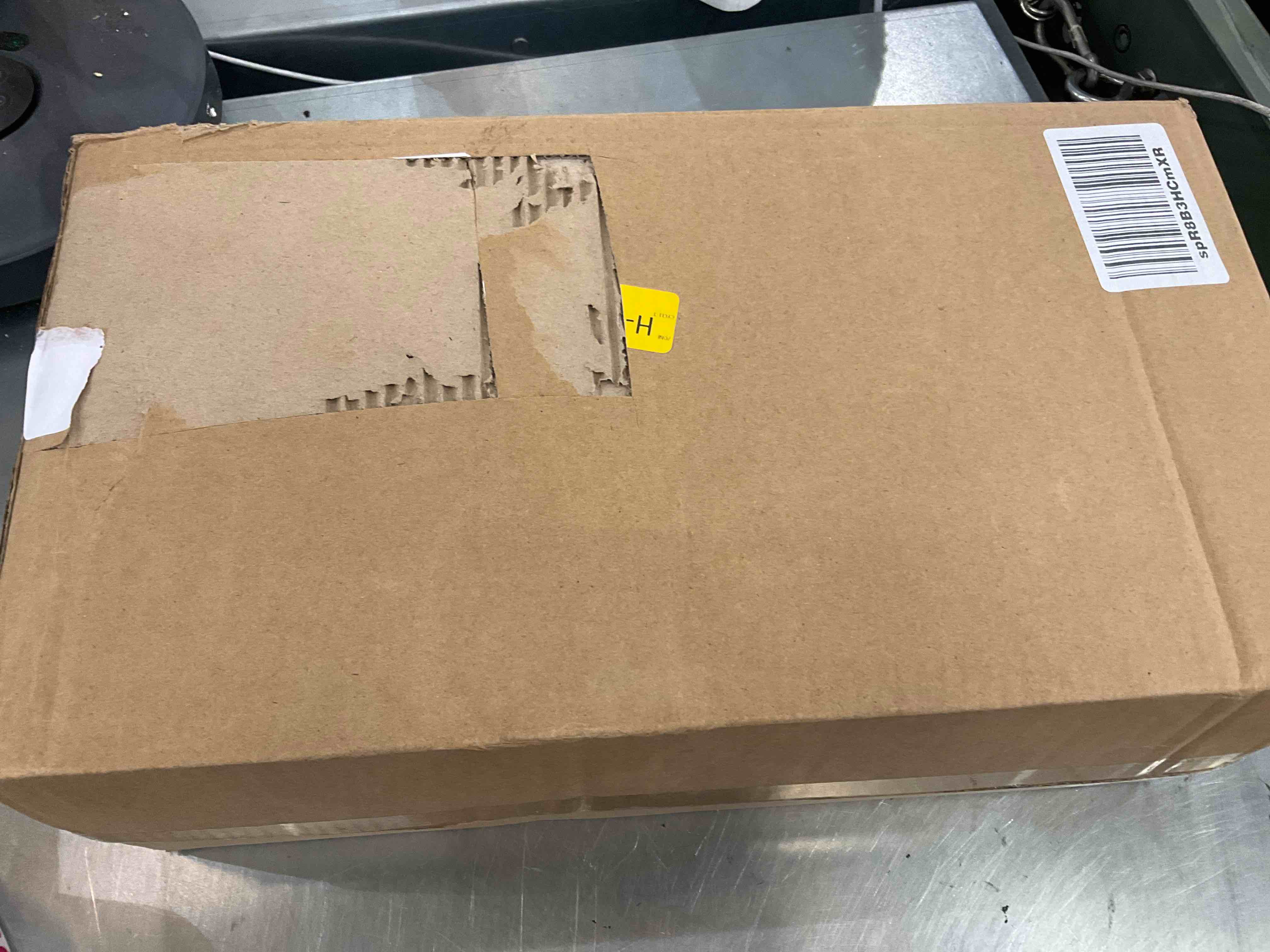 https://s3.amazonaws.com/lotting-images-prod/bidfta/EXS00321170_1689259488200.jpeg