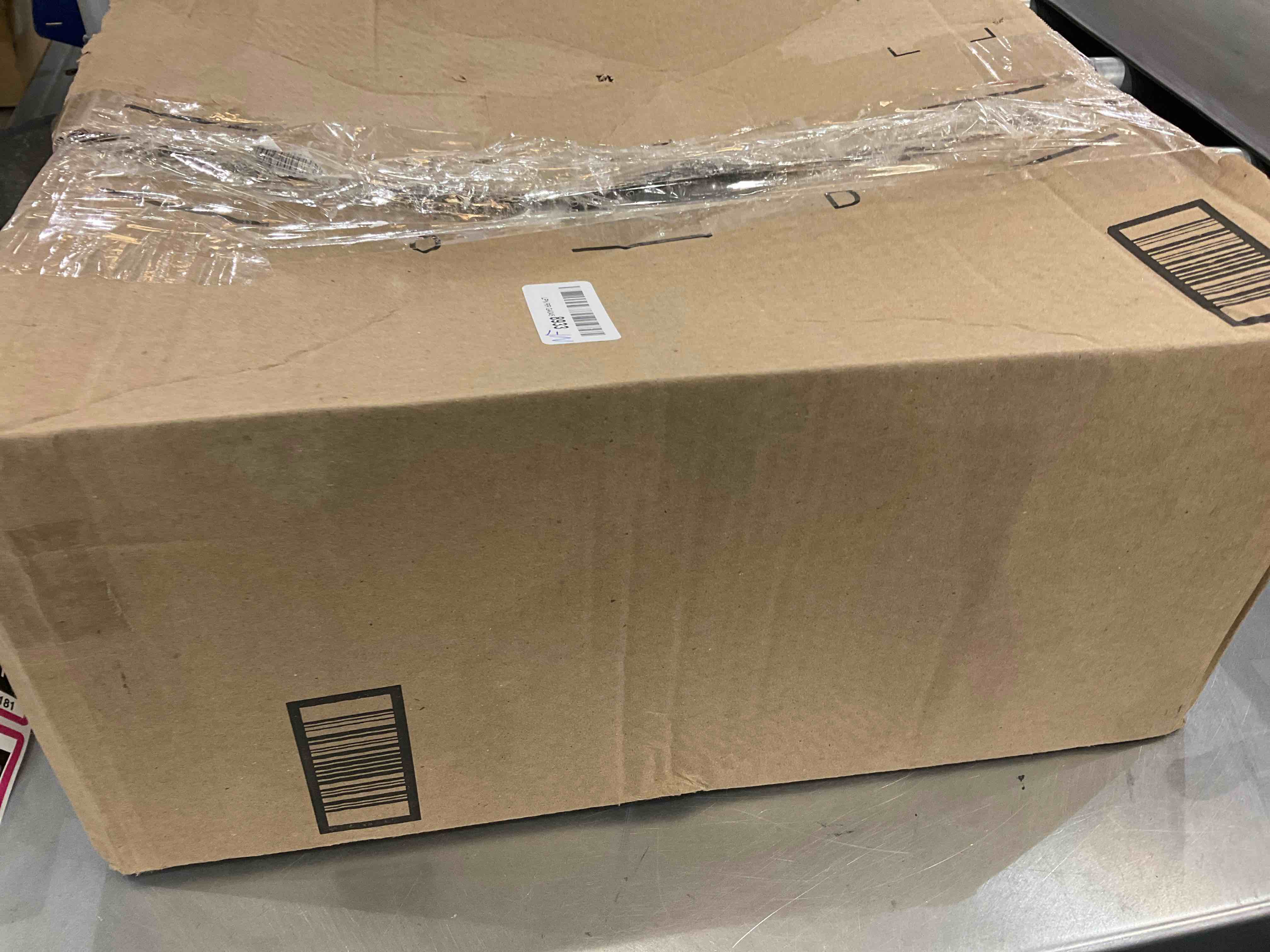 https://s3.amazonaws.com/lotting-images-prod/bidfta/EXS00321180_1689260942588.jpeg