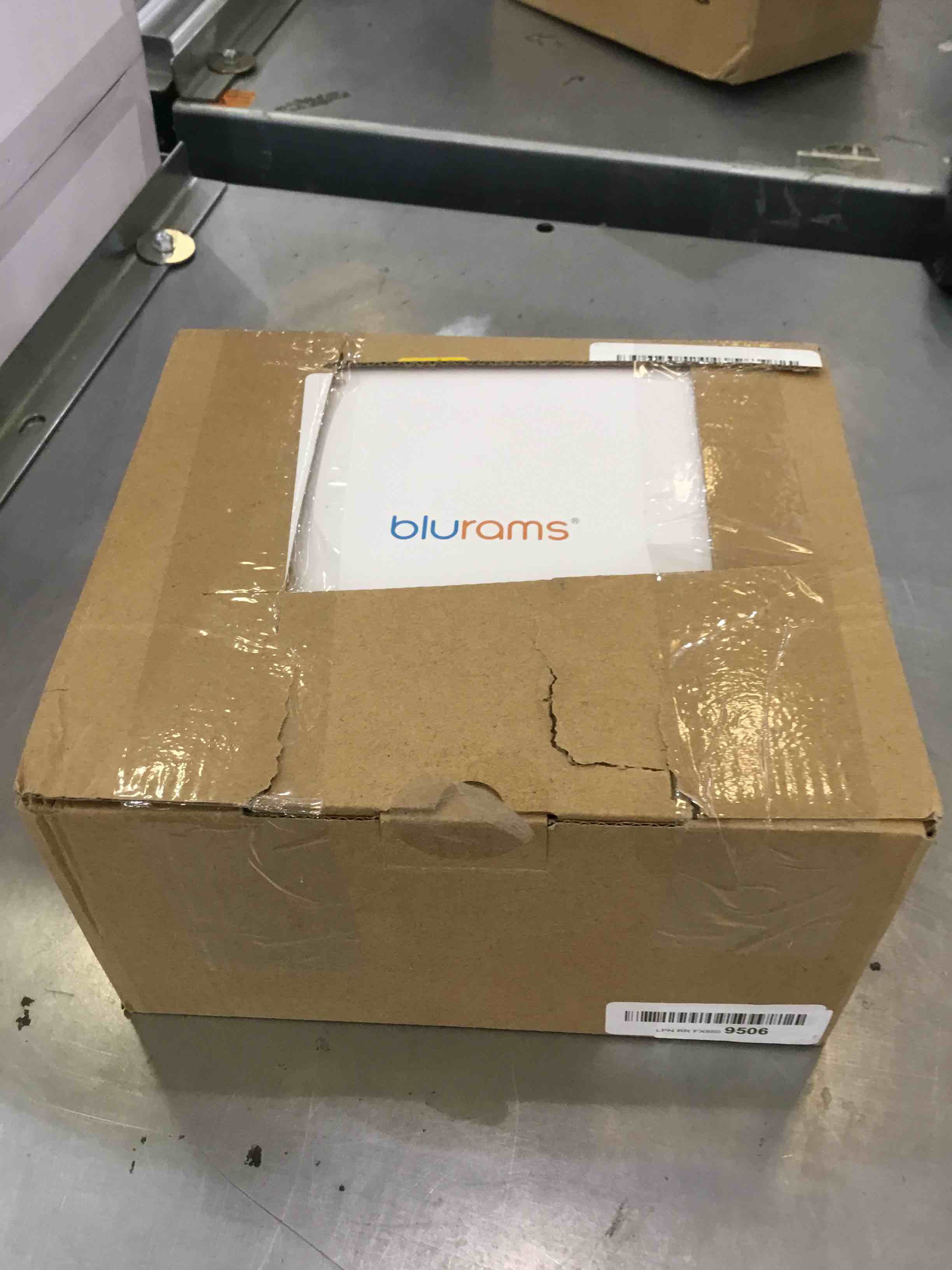 https://s3.amazonaws.com/lotting-images-prod/bidfta/EXS00321552_1688758052302.jpeg