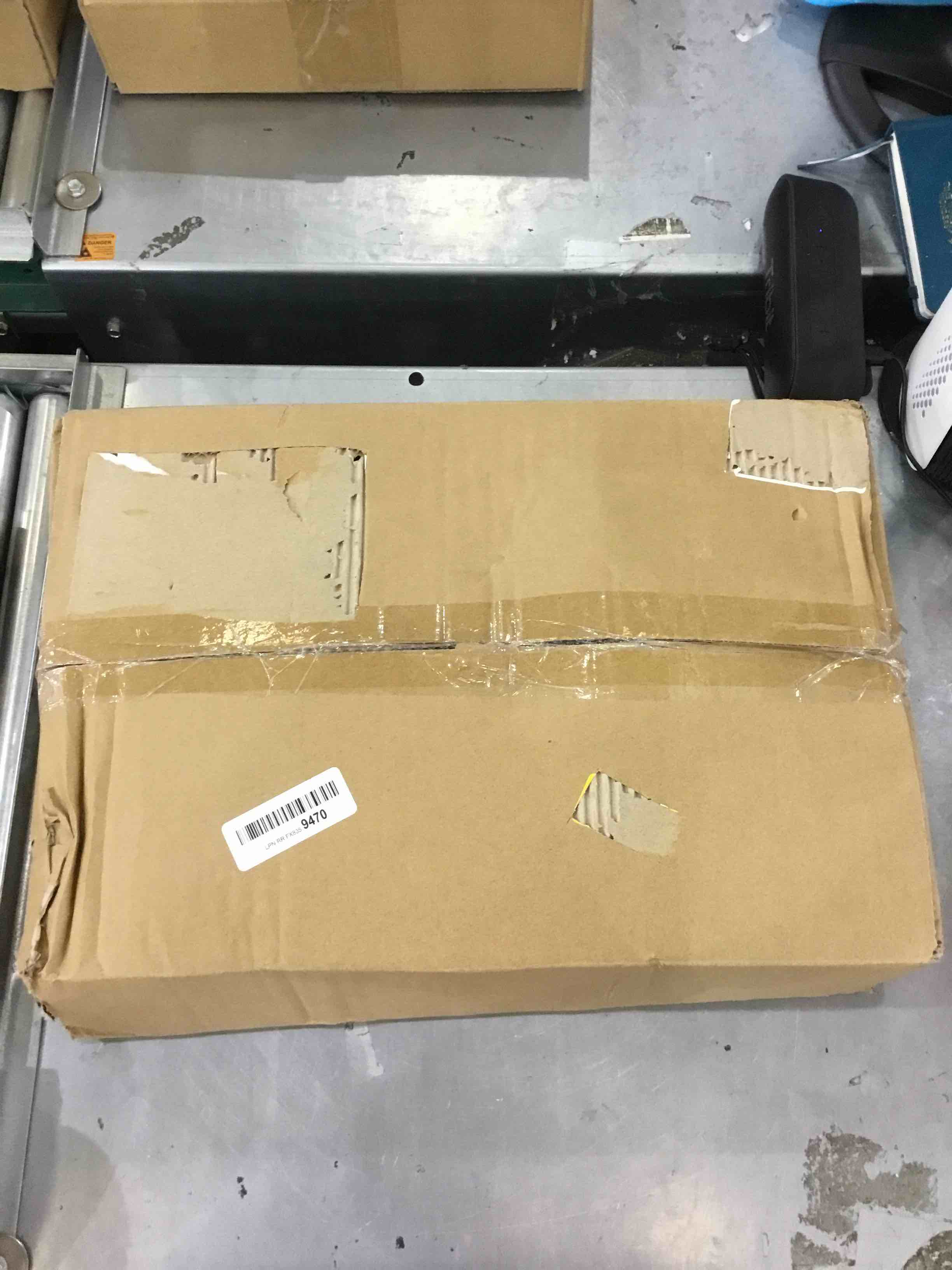https://s3.amazonaws.com/lotting-images-prod/bidfta/EXS00321660_1688997970019.jpeg